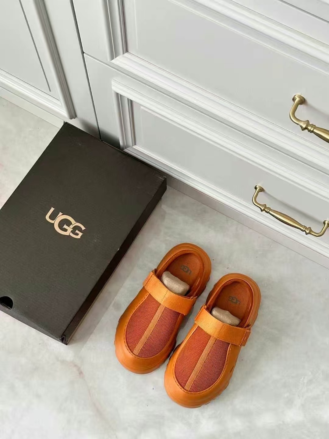 어그 봄 태즈먼 커플 슬리퍼