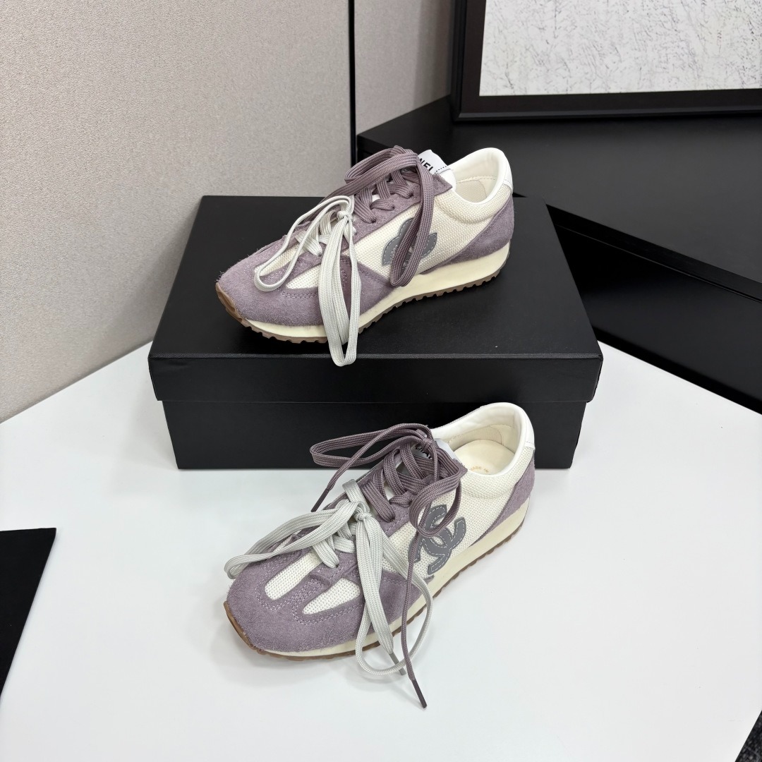 샤넬 25 신상 스니커즈