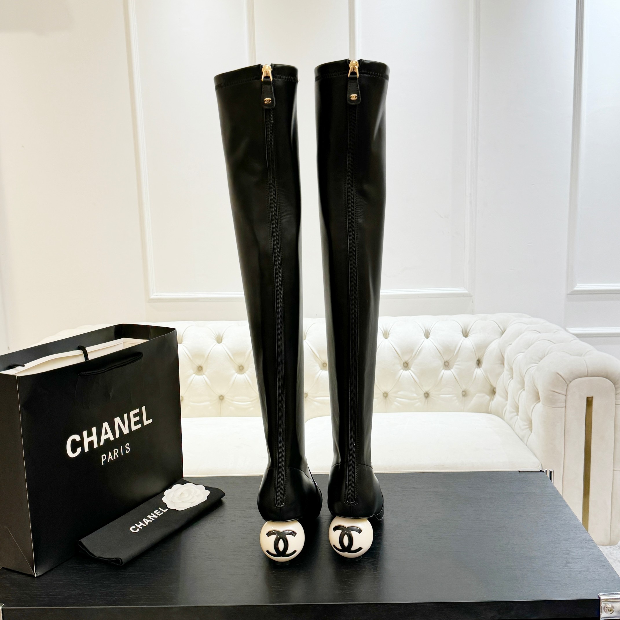 샤넬 25A 신상 진주 굽 스판부츠