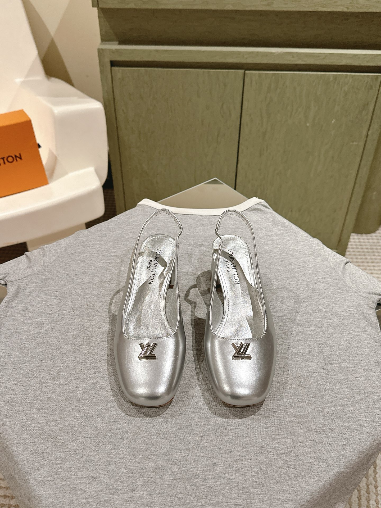 루이비통 신상 봄여름 메리제인 슈즈