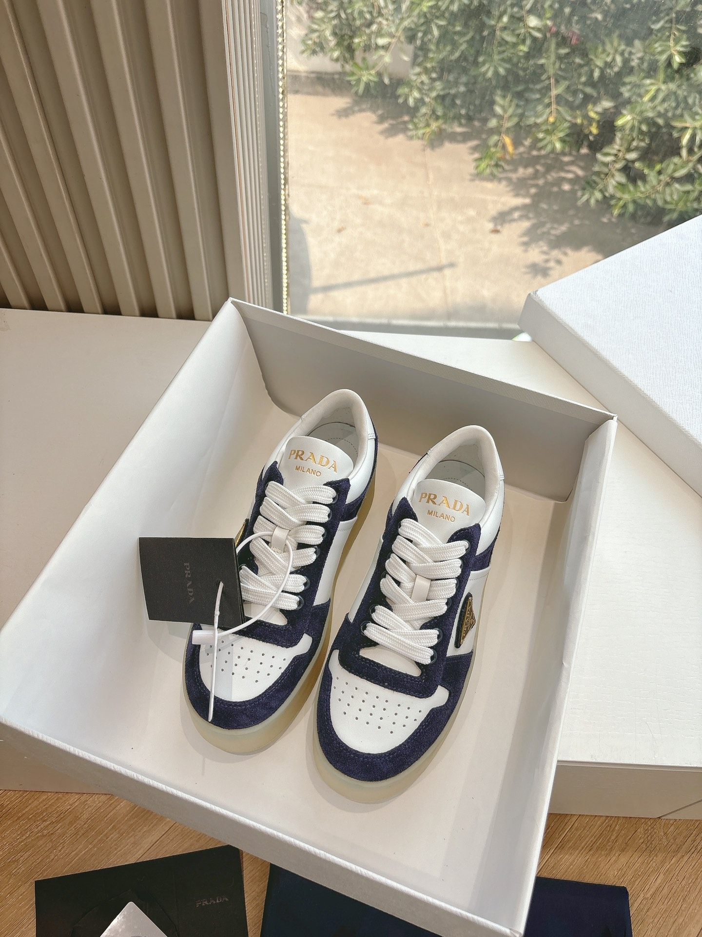 프라다 봄여름 신상품 스포츠 캐주얼 트레이닝화 스니커즈