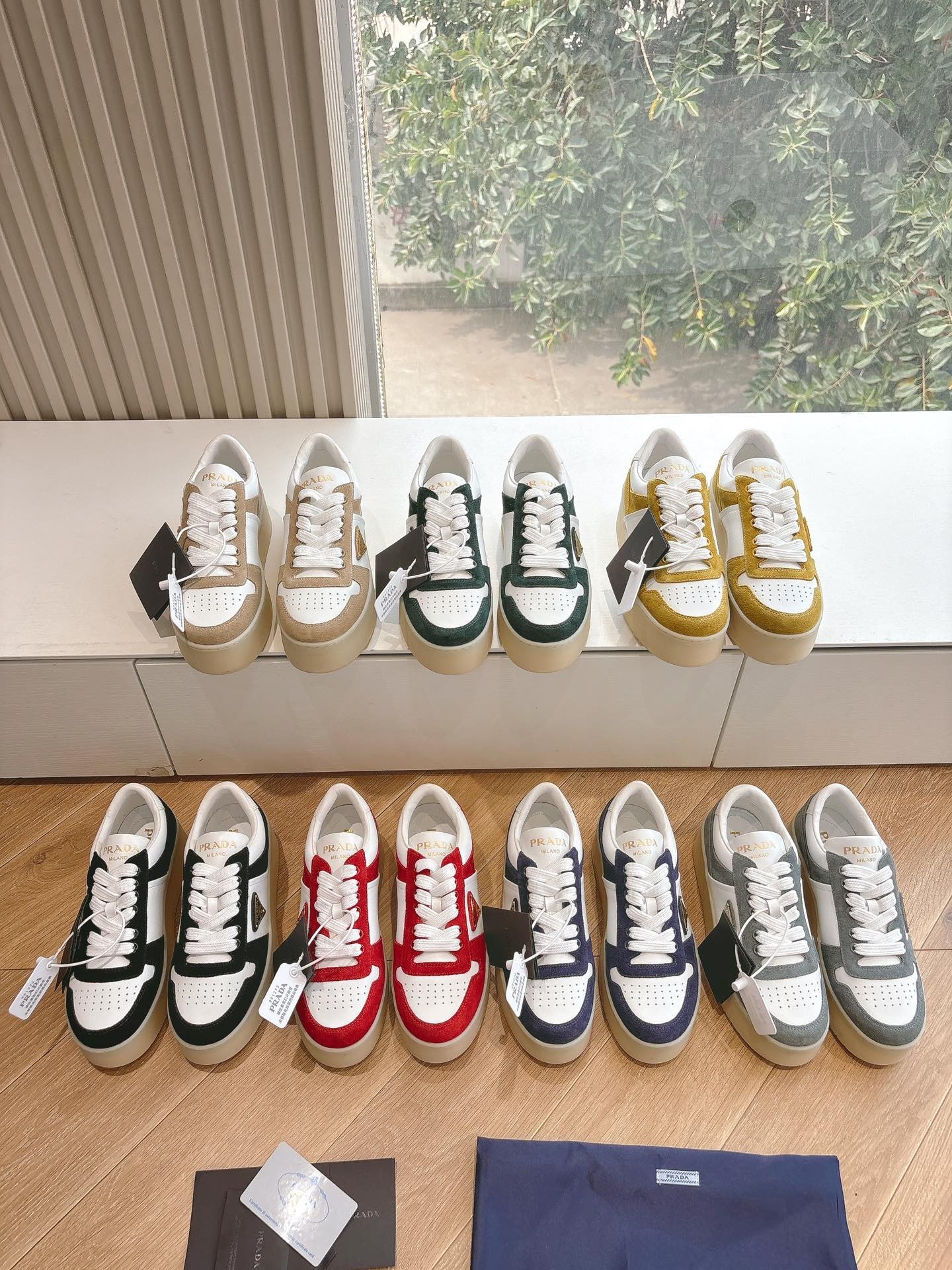 프라다 봄여름 신상품 스포츠 캐주얼 트레이닝화 스니커즈