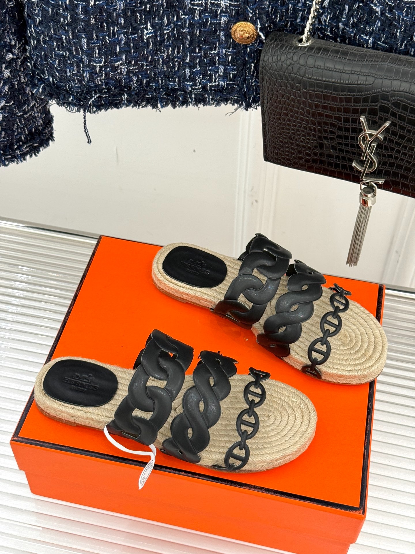 에르메스 클래식 슬리퍼