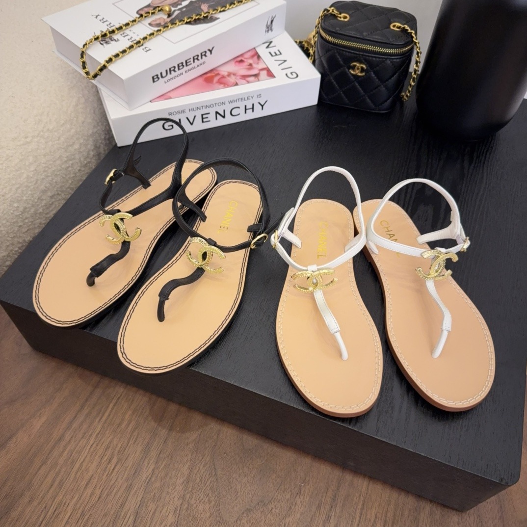 샤넬 25 신상 더블 c버클 조리 샌들