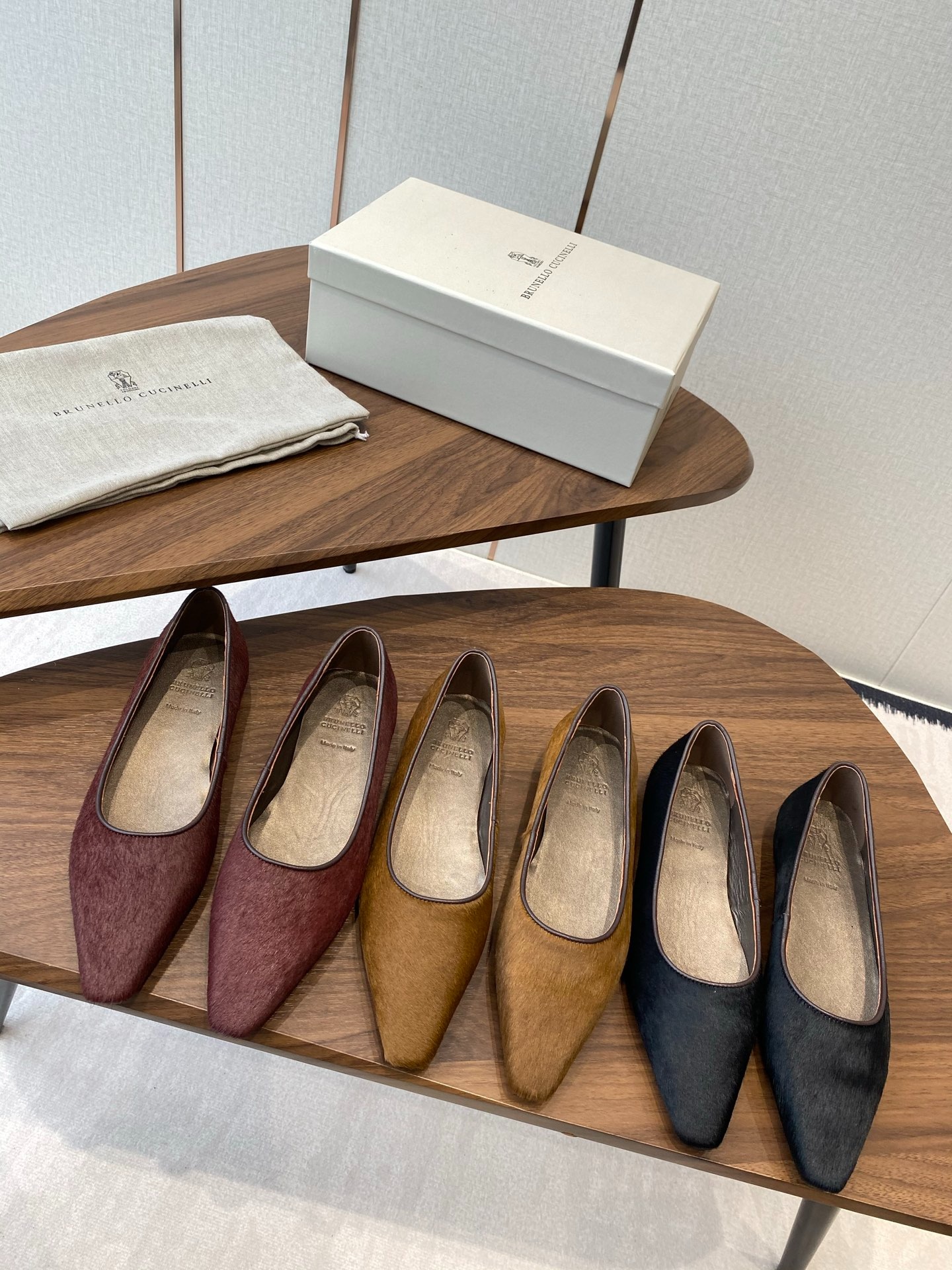 브루넬로쿠치넬리 쿠치넬로 25ss 플랫 슈즈