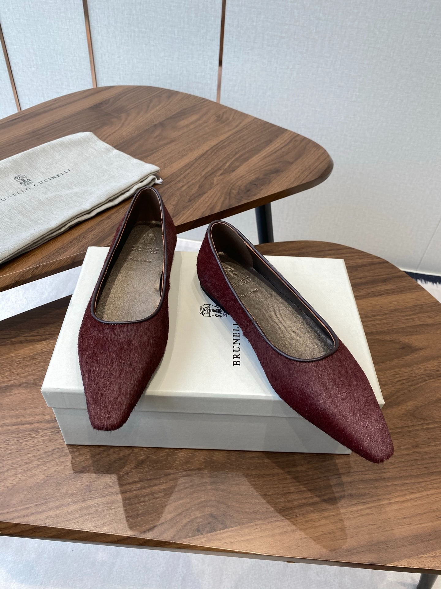 브루넬로쿠치넬리 쿠치넬로 25ss 플랫 슈즈