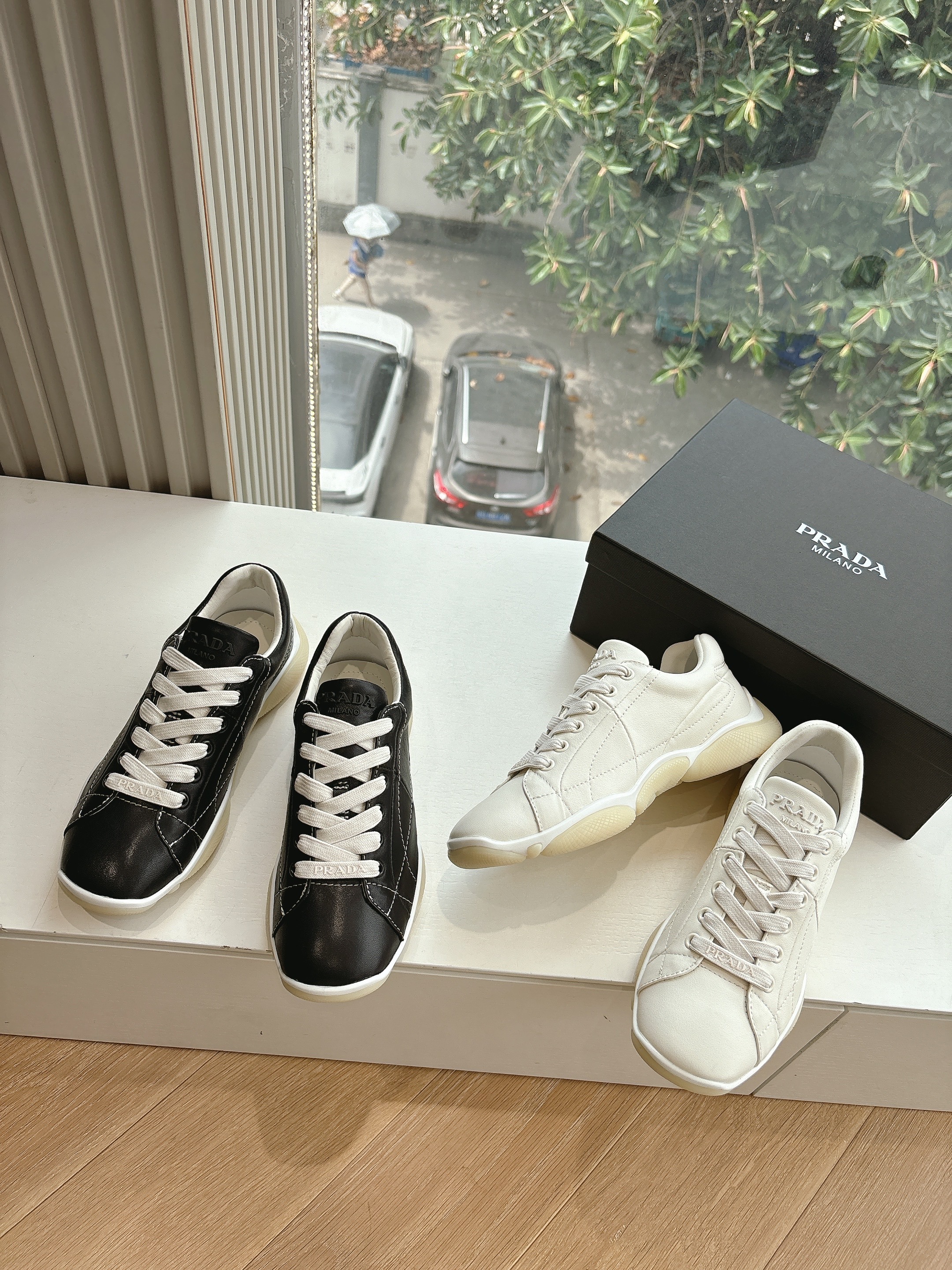 프라다 25ss 봄여름 신상 스니커즈