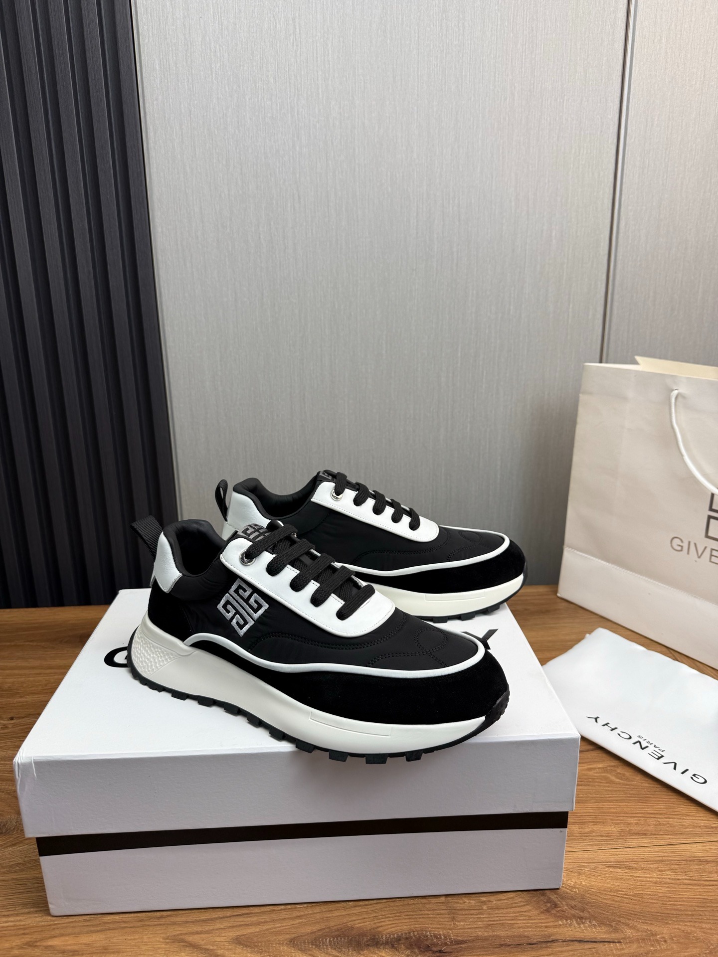 지*시 신상 남성 키높이 스니커즈