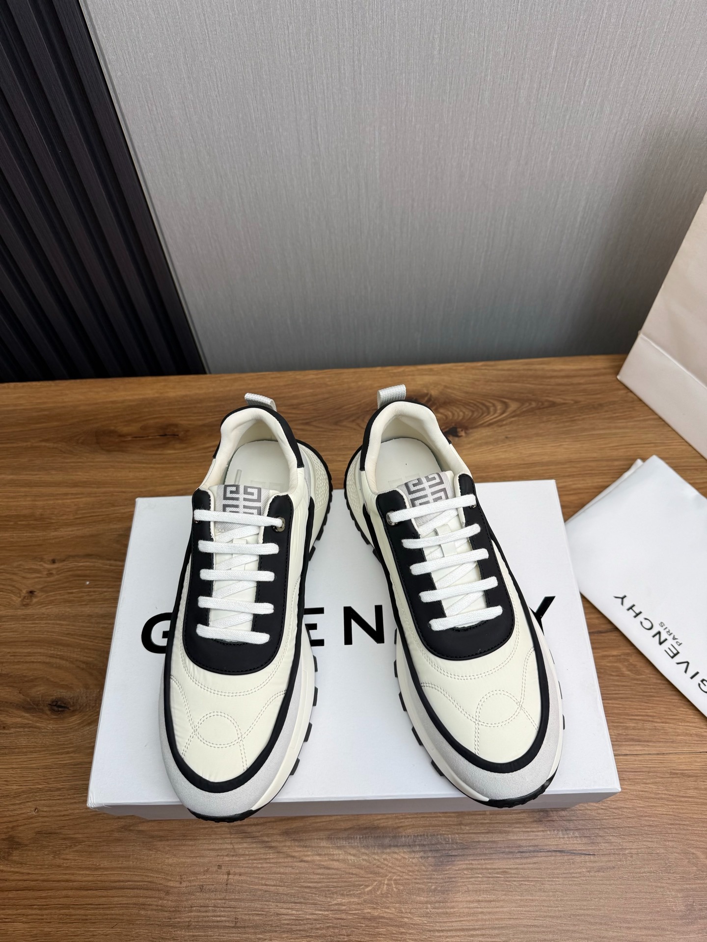 지*시 신상 남성 키높이 스니커즈