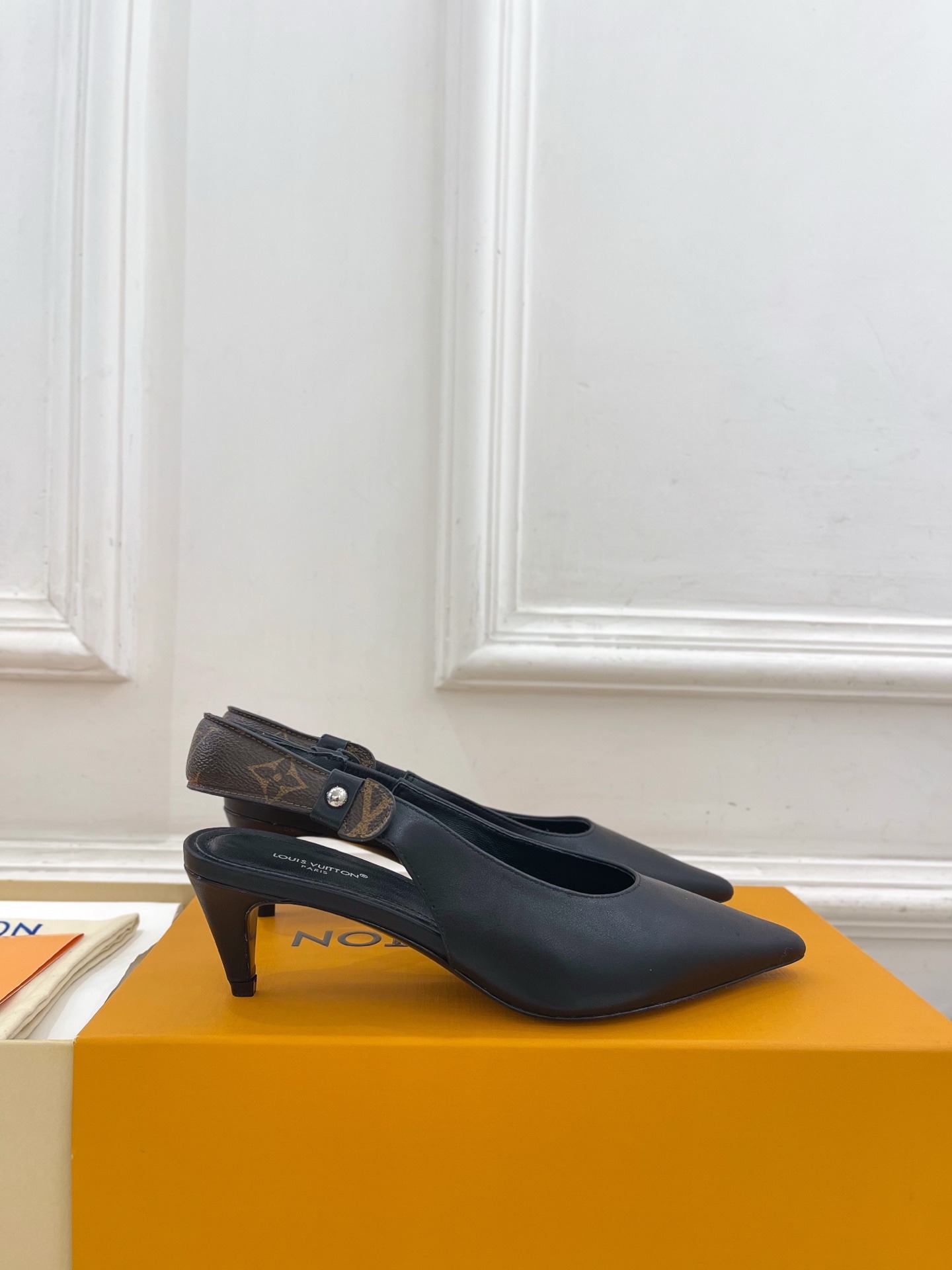 루이비통 25 신상 슬링백 힐
