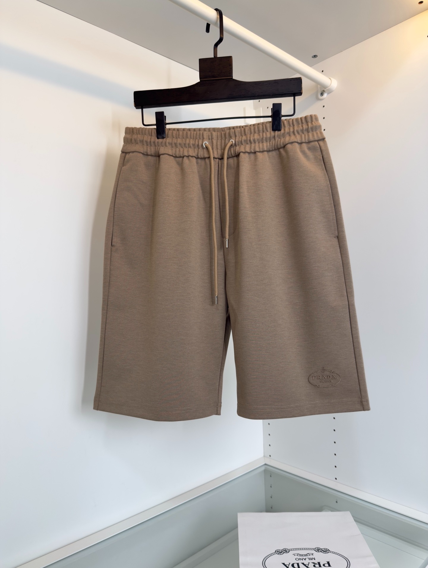 프라다 2025 봄여름 오리지널 클래식 5부 팬츠