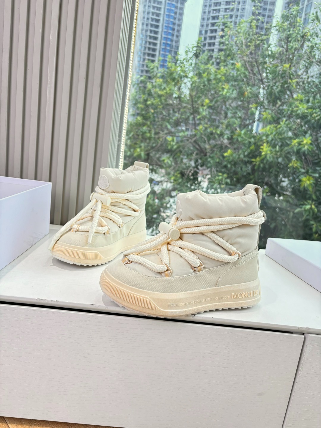 몽클레어 25 신상 패딩 부츠