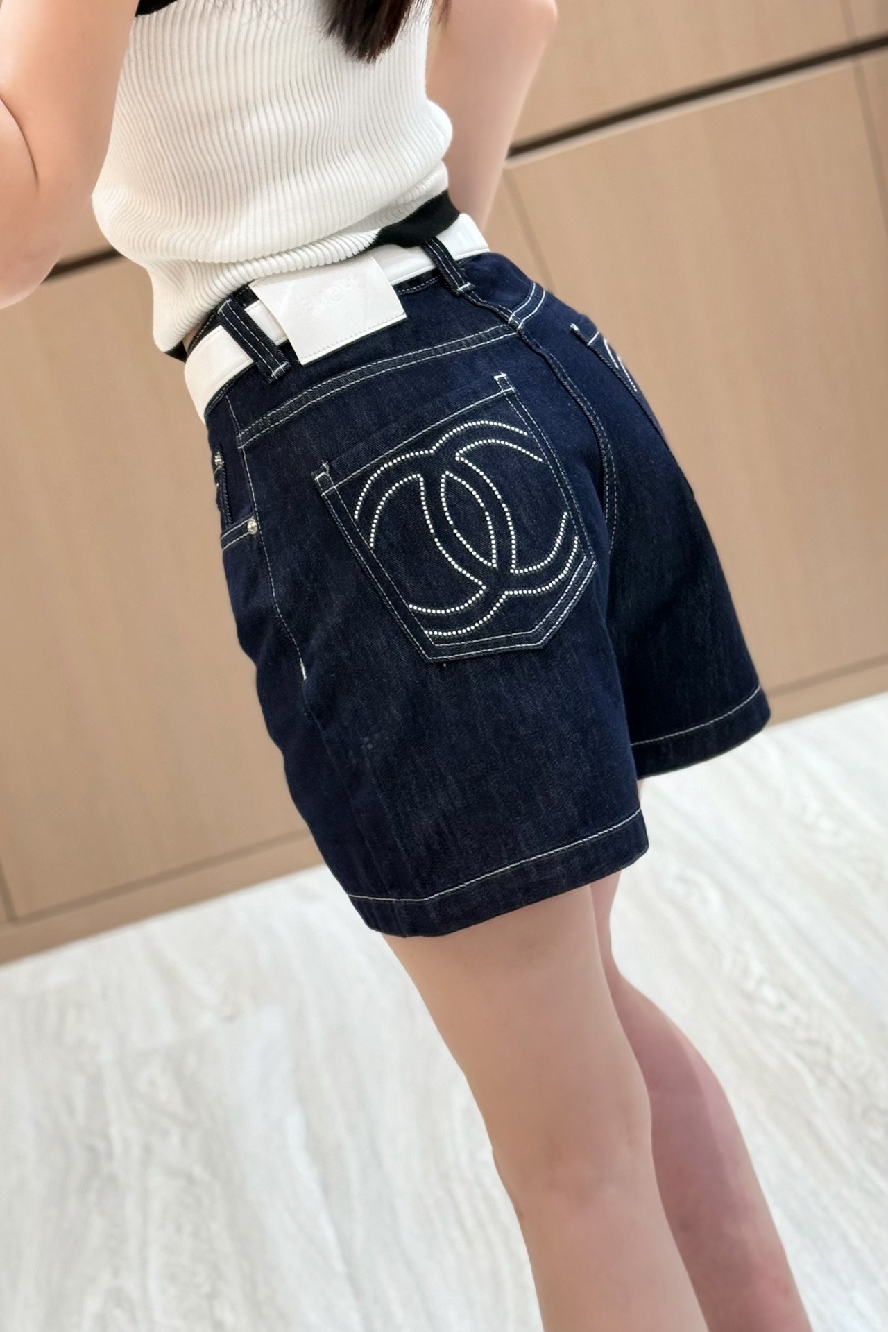 샤넬 25 헤비데님 핫픽스 반바지