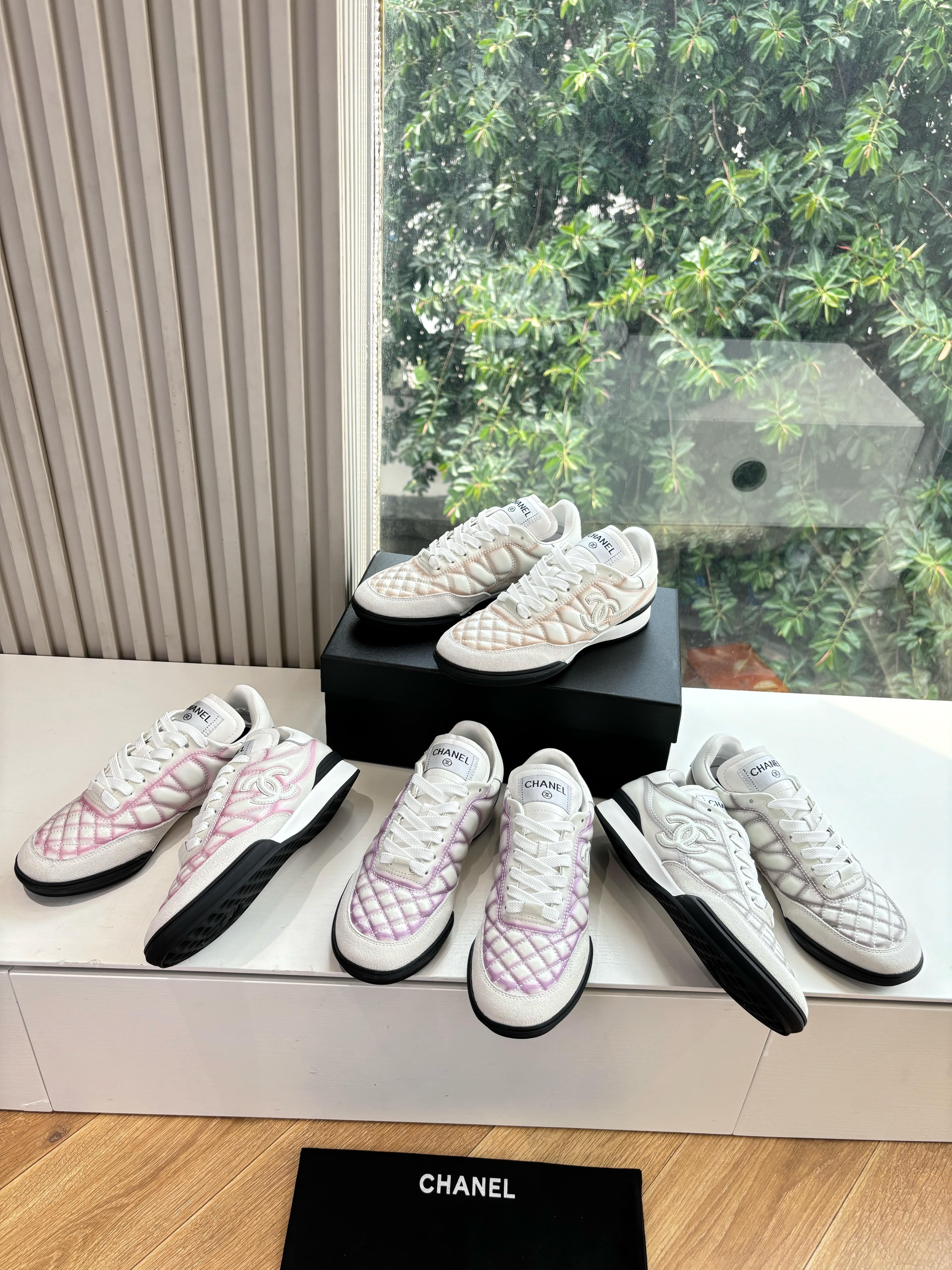 샤넬 25 신상 퀼팅 통굽 캐주얼화