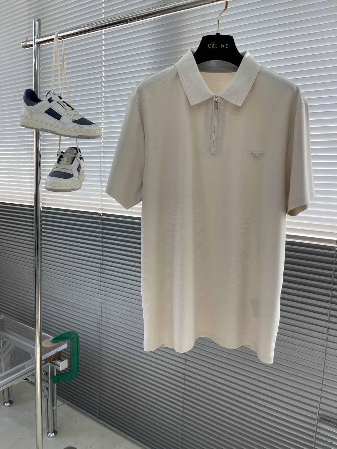 프라다 2025SS 삼각로고 터틀넥