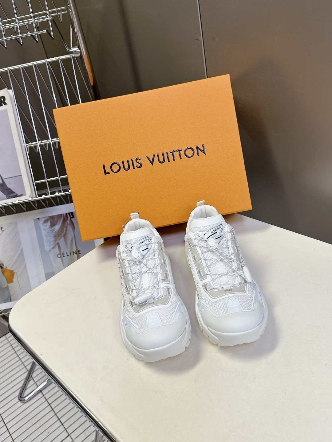 루이비통 25 최신 스니커즈