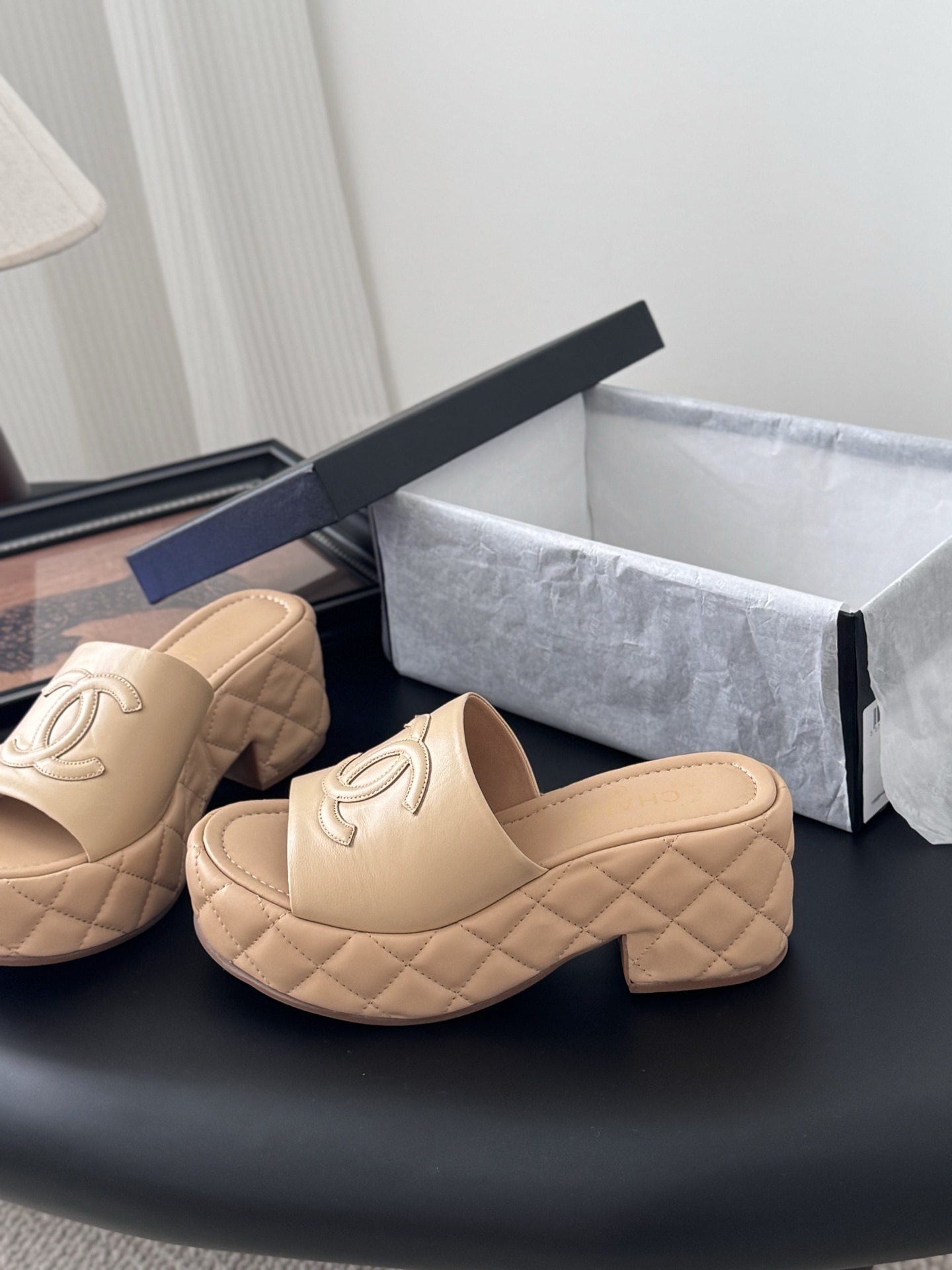 샤넬 25c 신상 슬리퍼