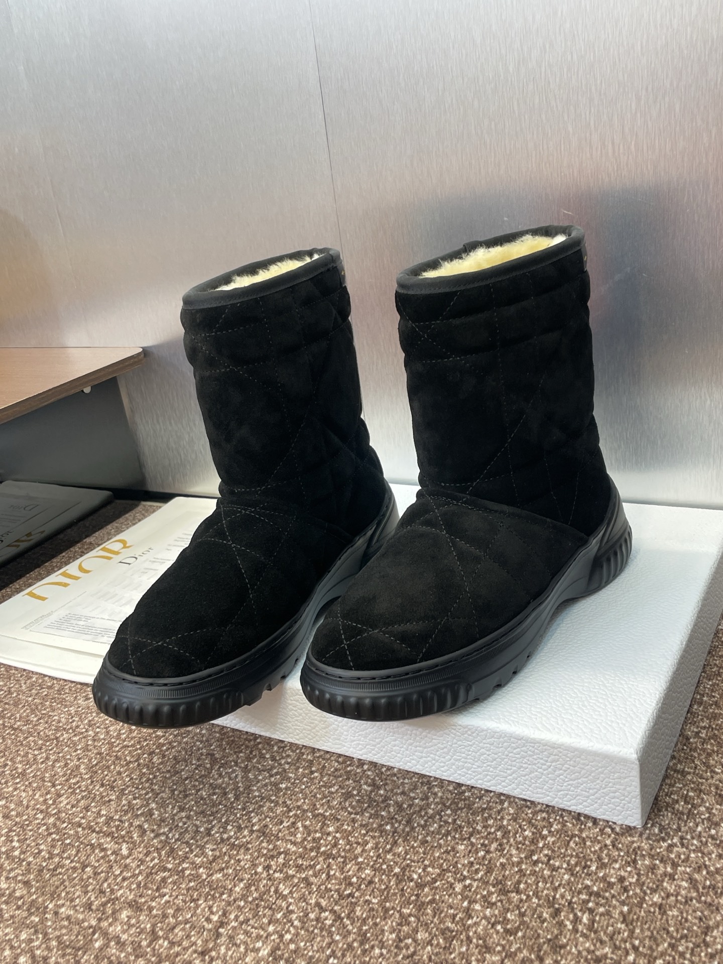 디올 25 가을/겨울 신상 방한부츠