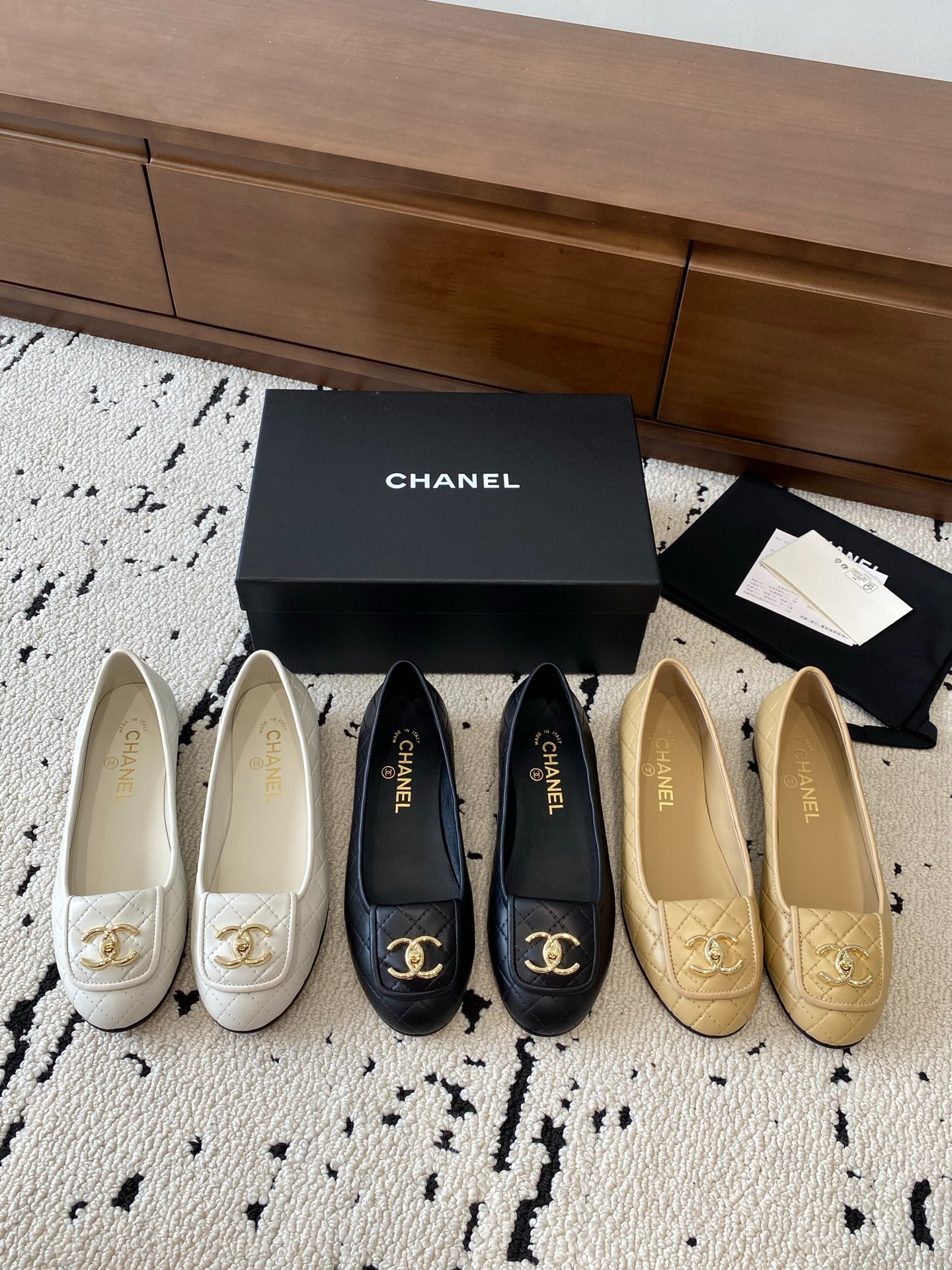 샤넬 2025 가을/겨울 신상 메리제인 가죽