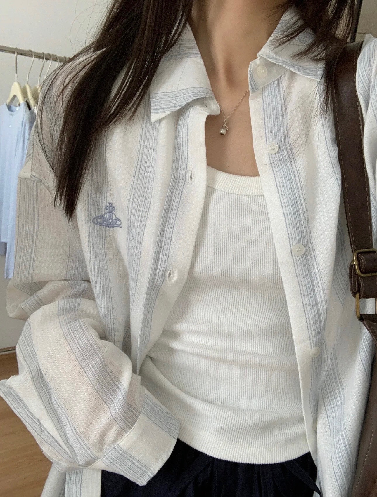 비비안 새턴 셔츠