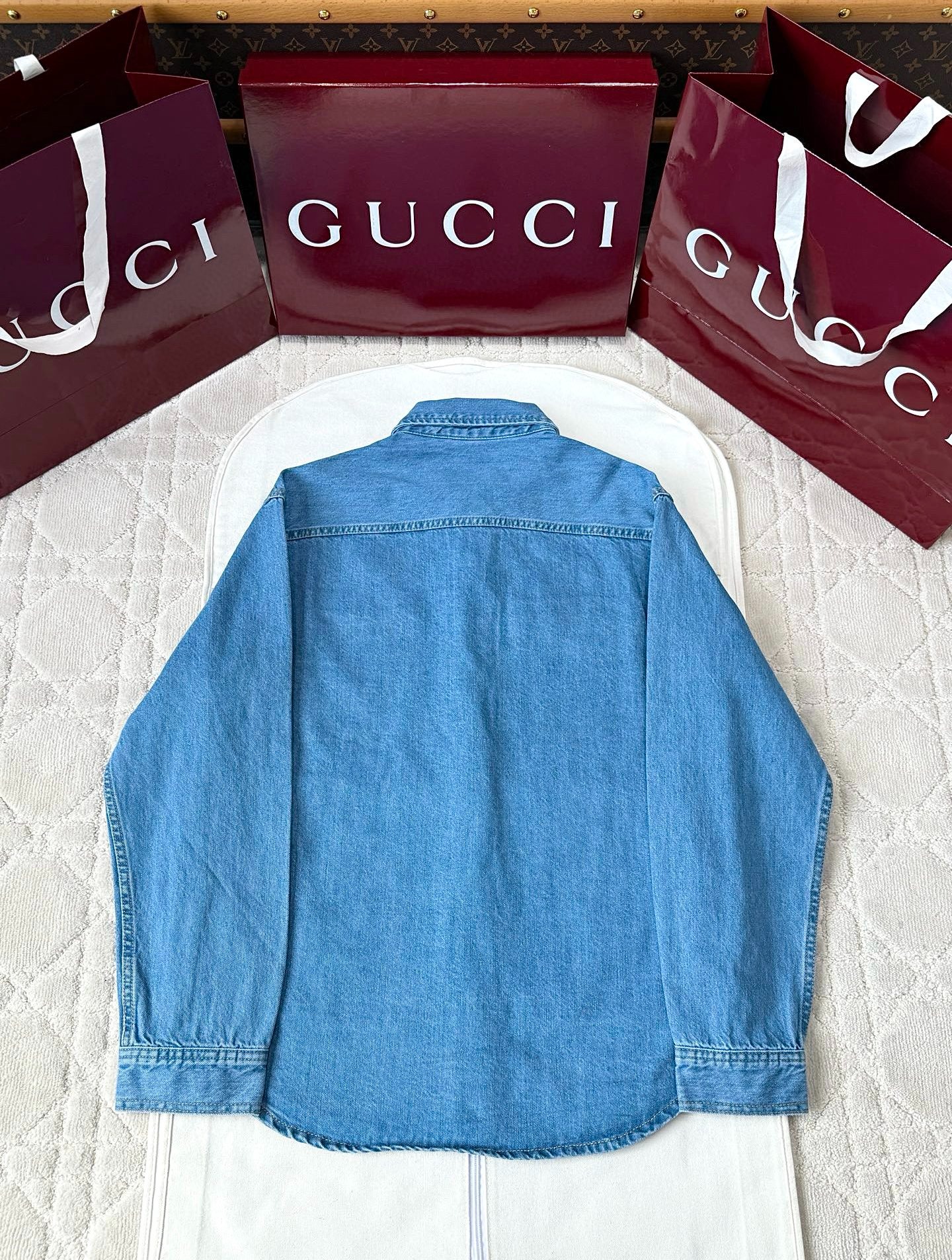 구찌 25FW 테이핑 데님코트