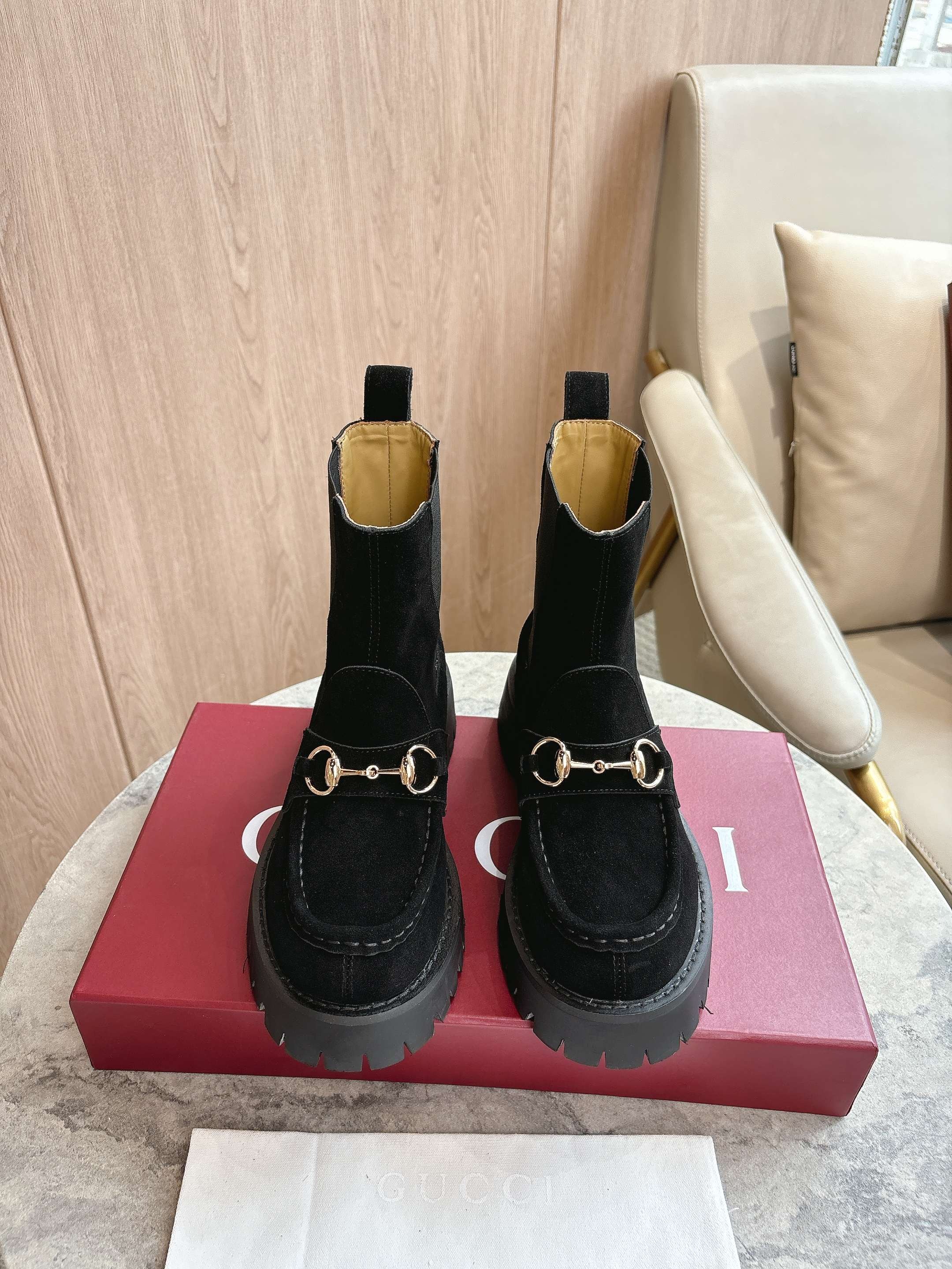 구찌 25 신상 밴딩 첼시 부츠