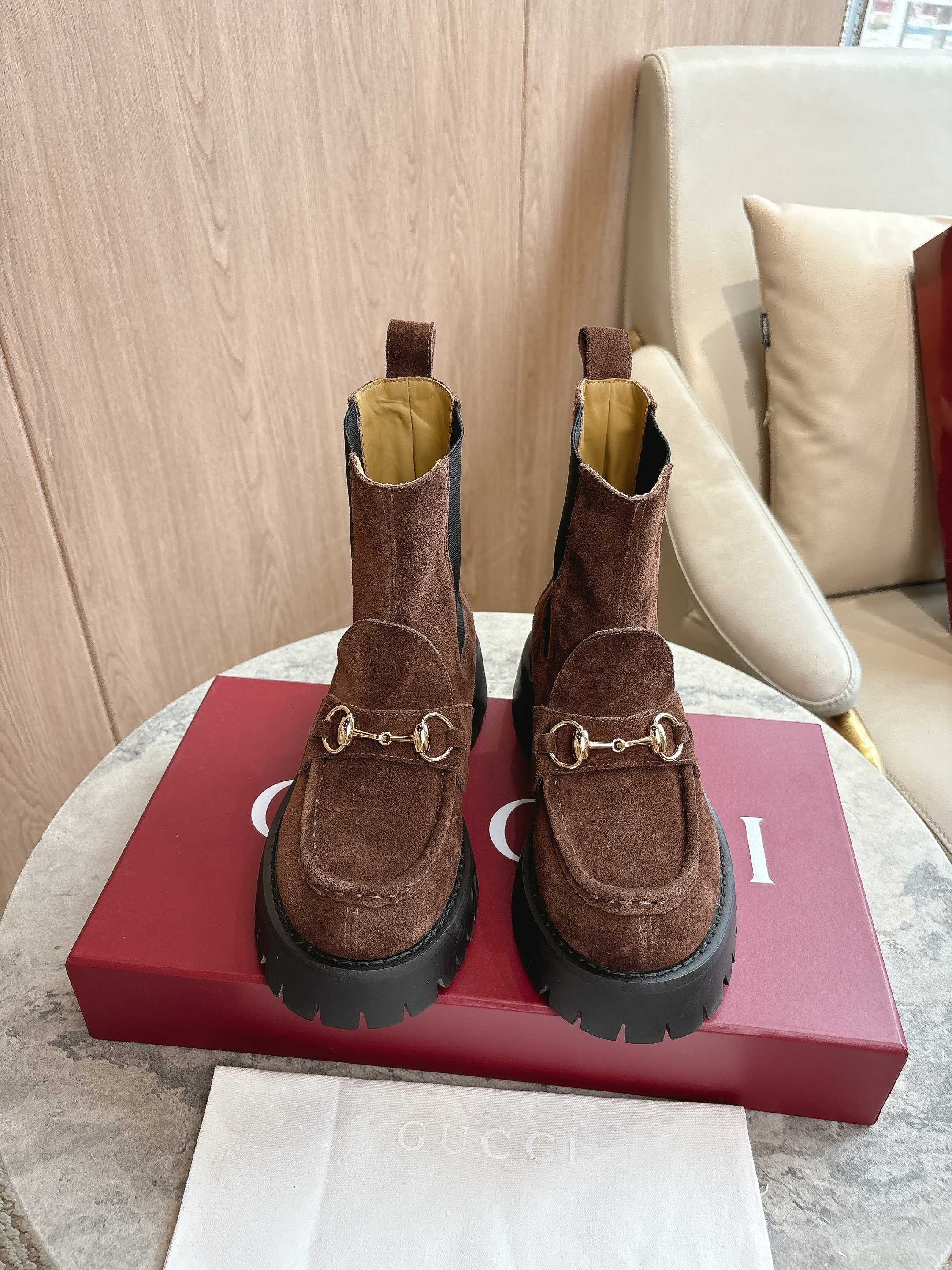 구찌 25 신상 밴딩 첼시 부츠