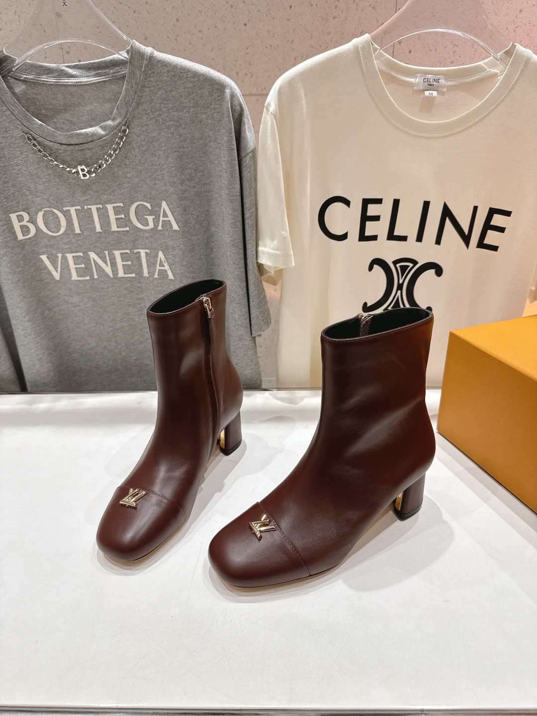 루이비통 25ss 신상 앵클부츠