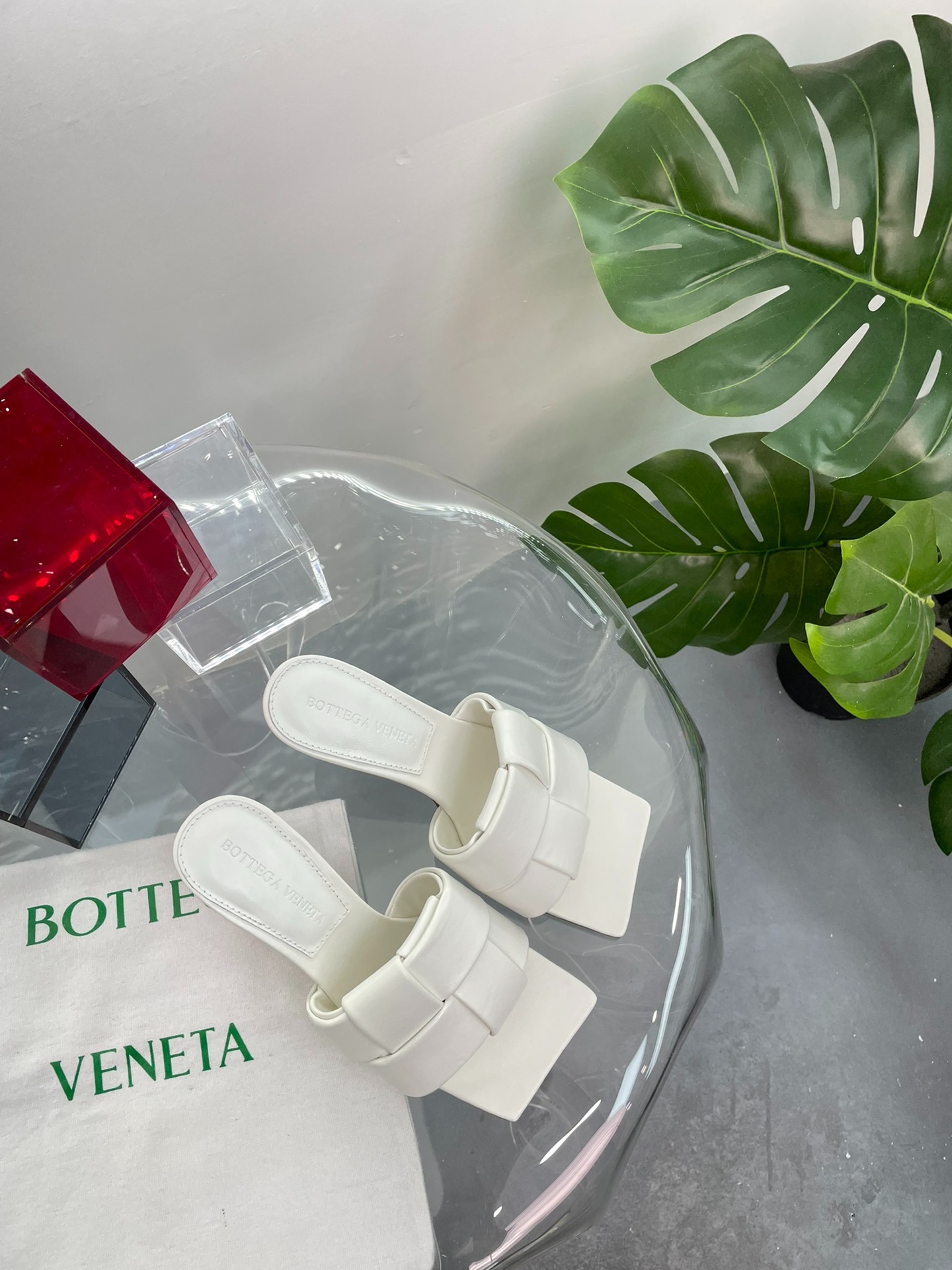 보테가베네타 PATCH 힐 슬리퍼