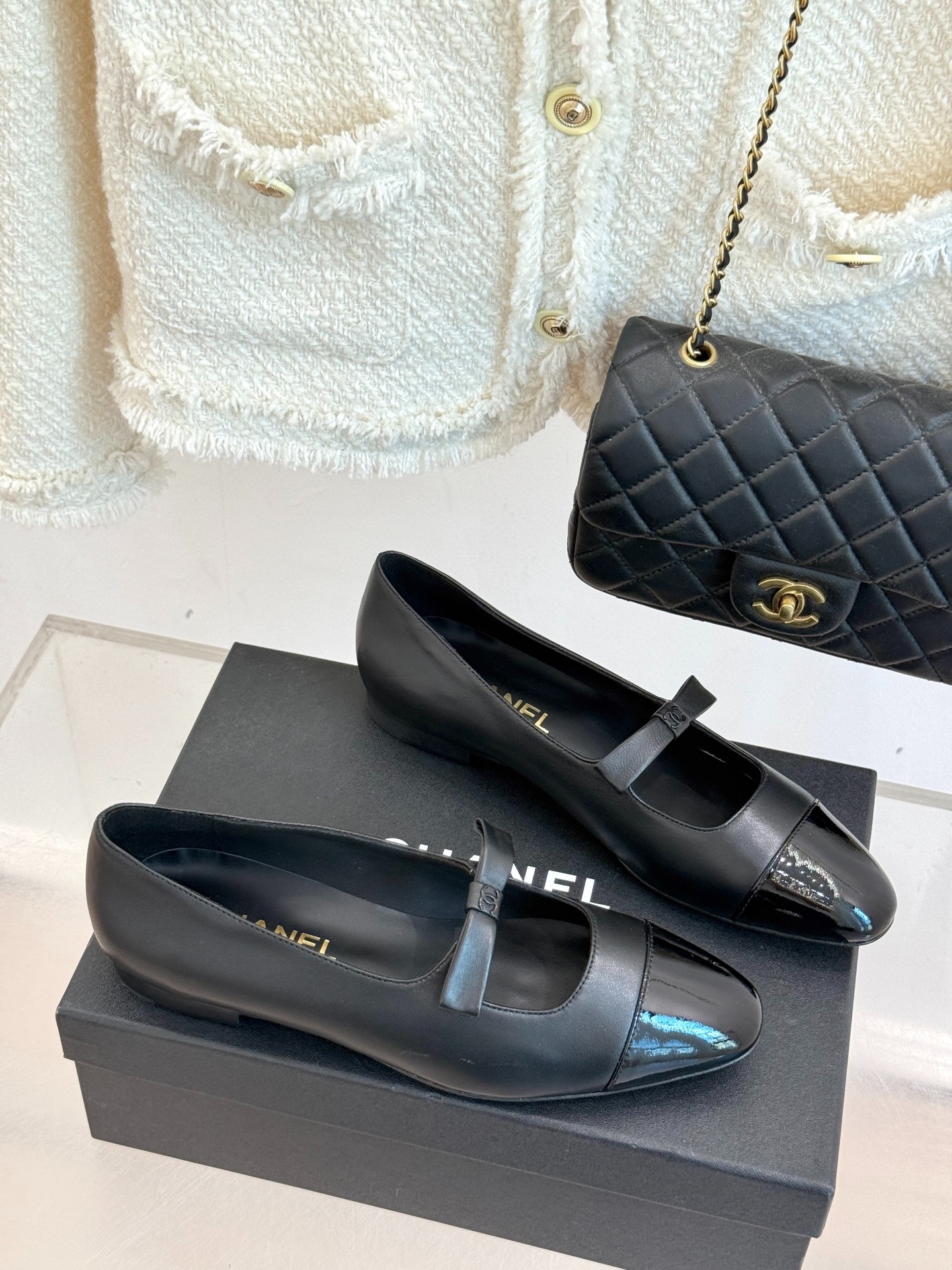 샤넬 25P 신상 더블C 리본 메리제인 슈즈