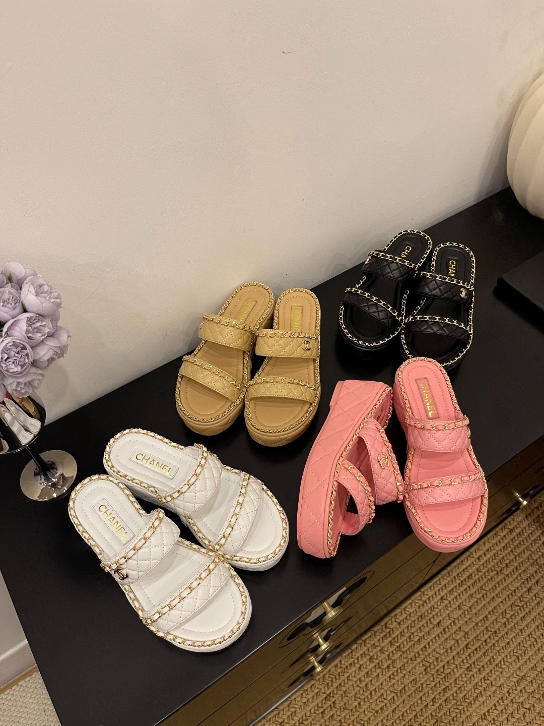 샤넬 25 신상 통굽 슬리퍼