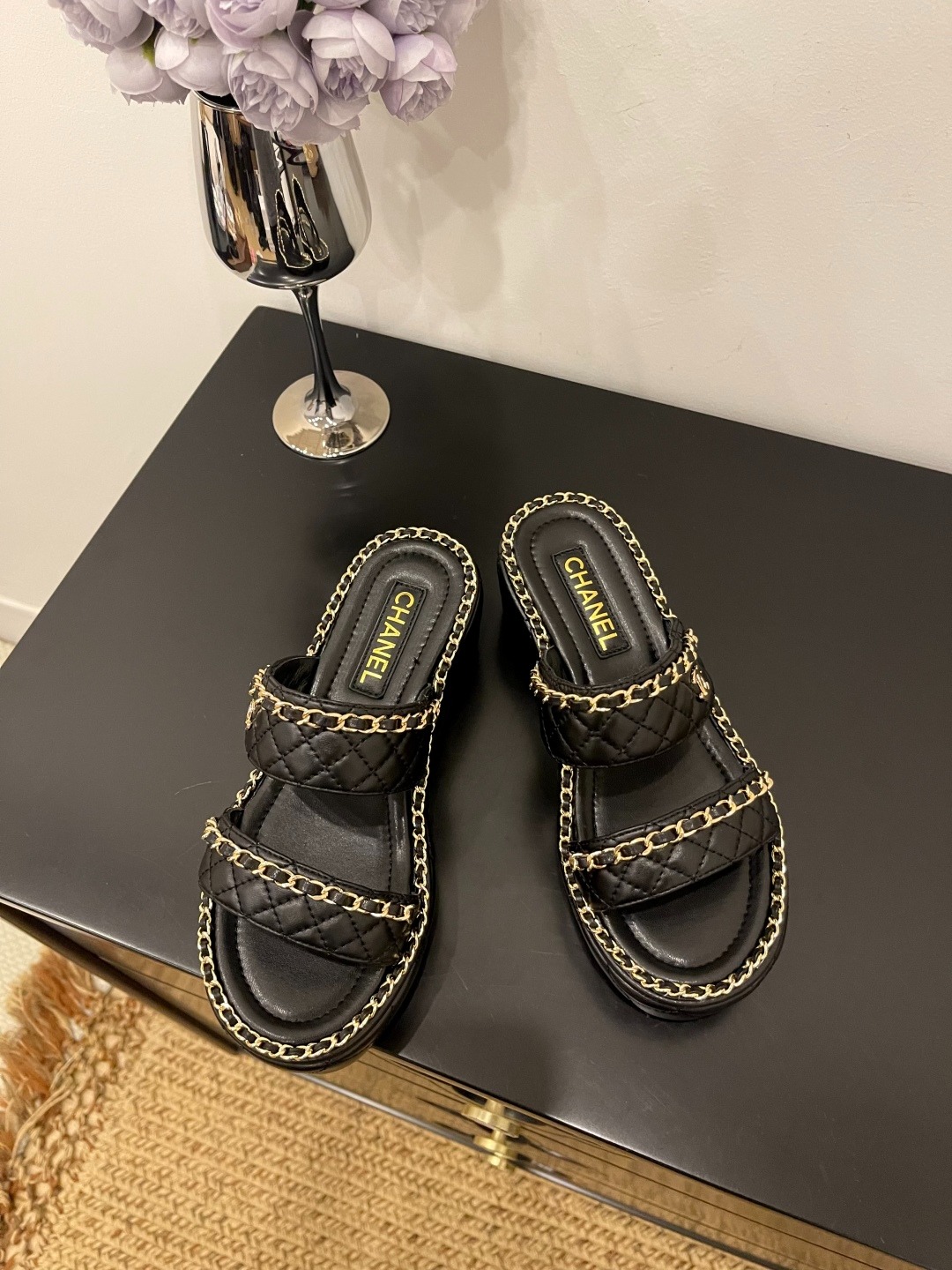 샤넬 25 신상 통굽 슬리퍼