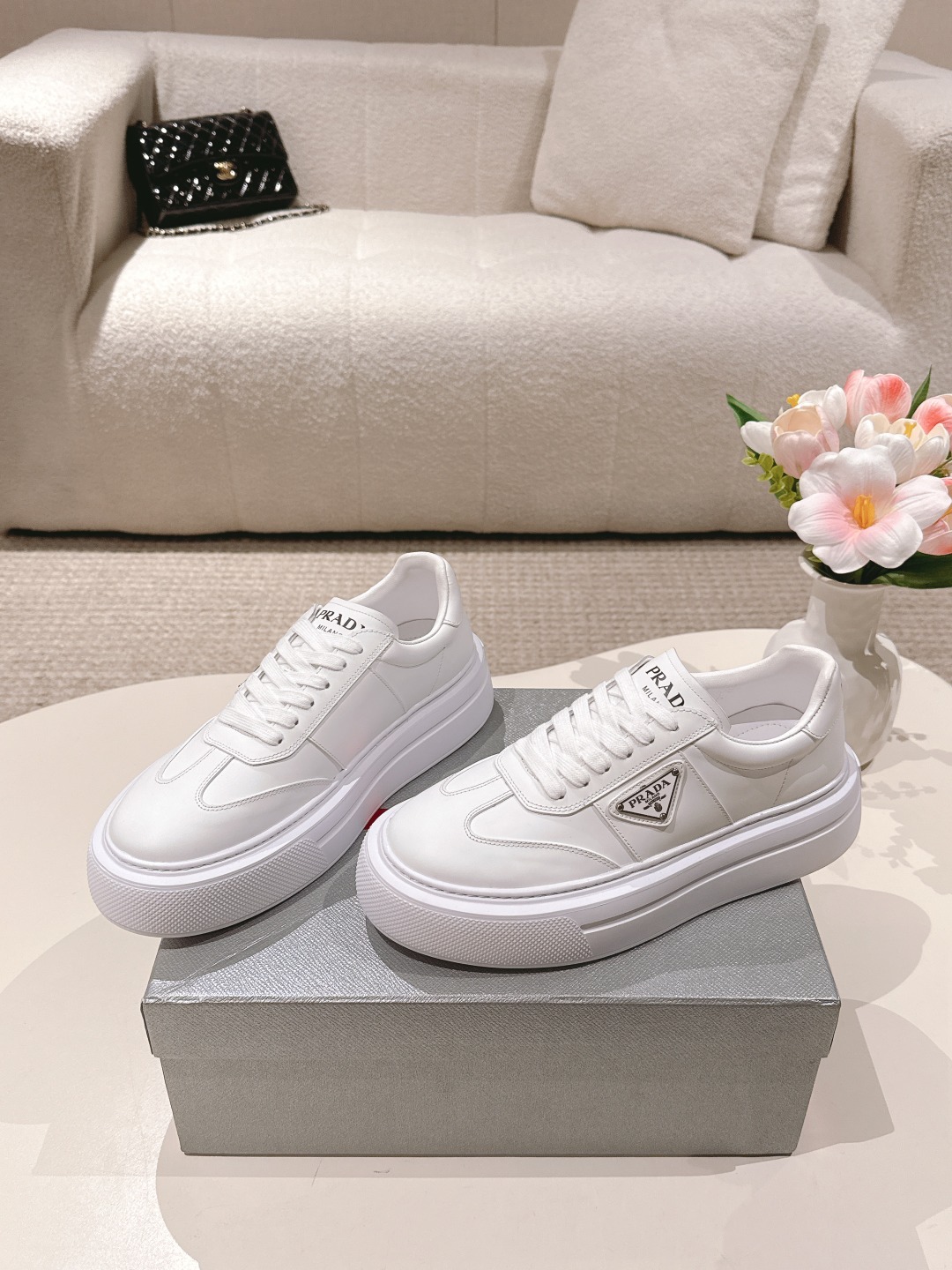 프라다 신상 커플 스니커즈