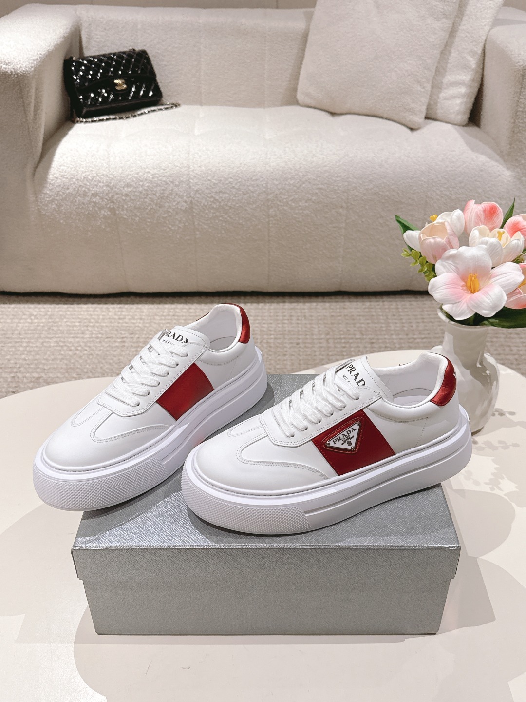 프라다 신상 커플 스니커즈