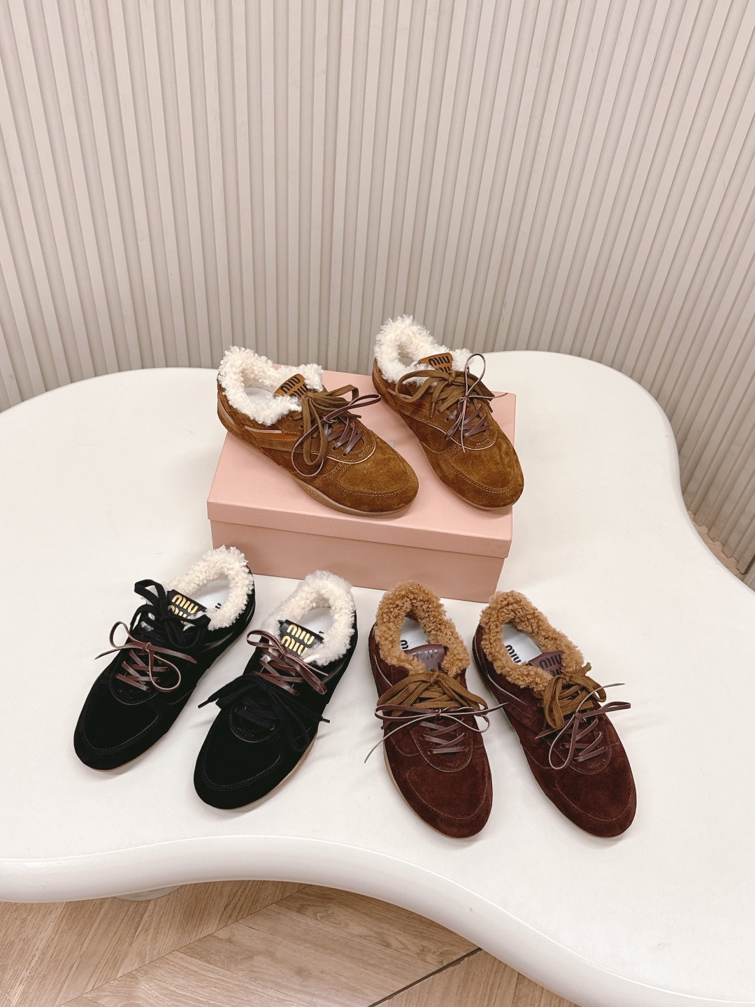 미우미우 신상 캐주얼 트레이닝화