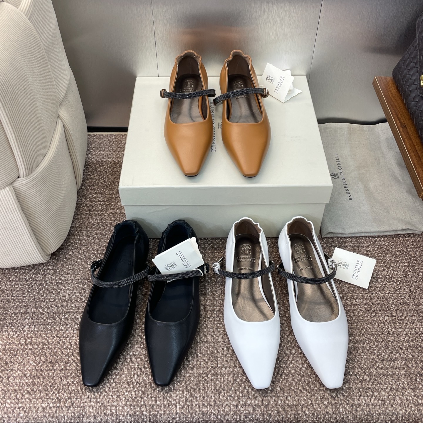 브루넬로쿠치넬리 쿠치넬리 2025 가을/겨울 신상 플랫슈즈