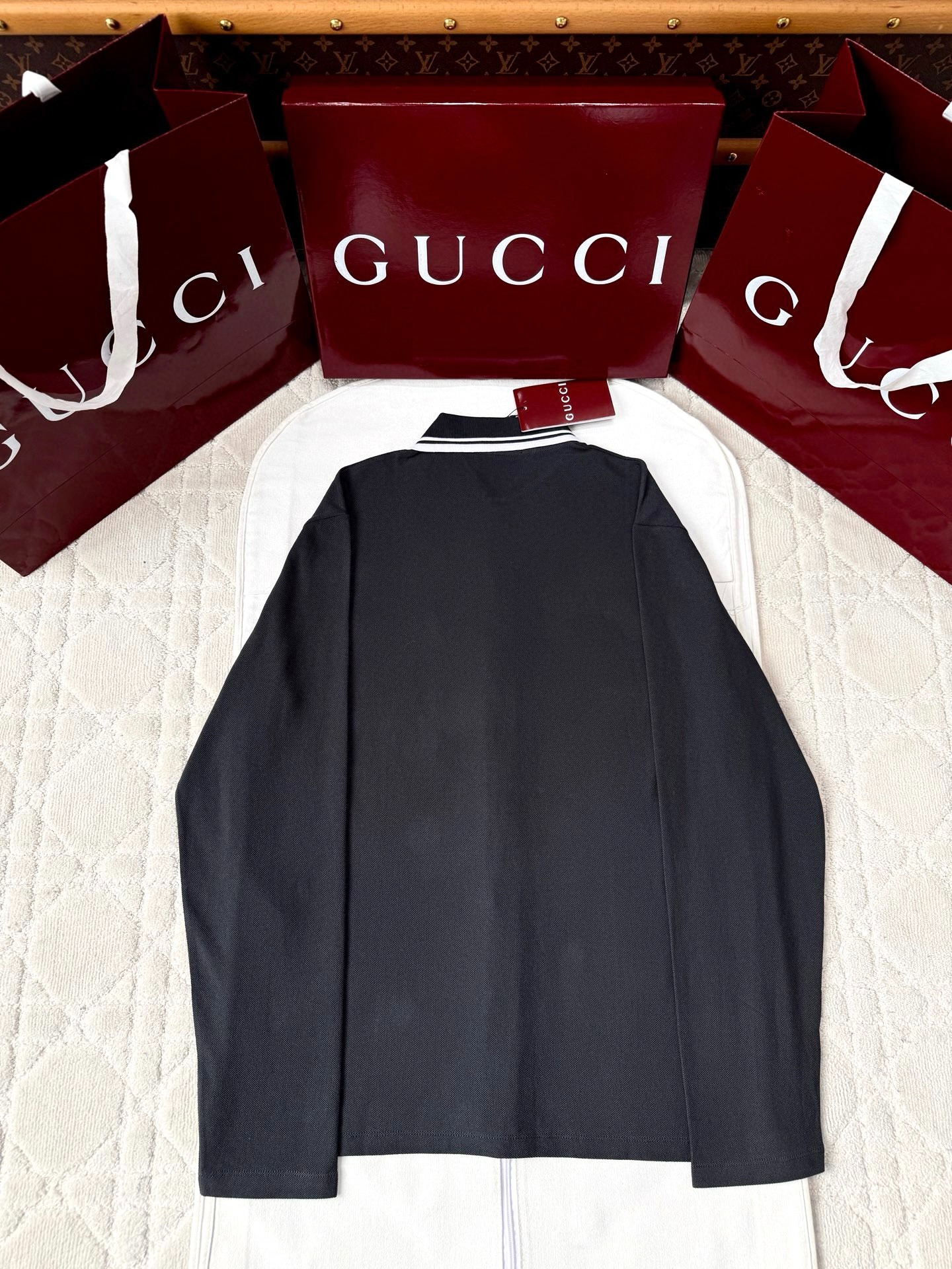 구찌 클래식 자수 긴팔