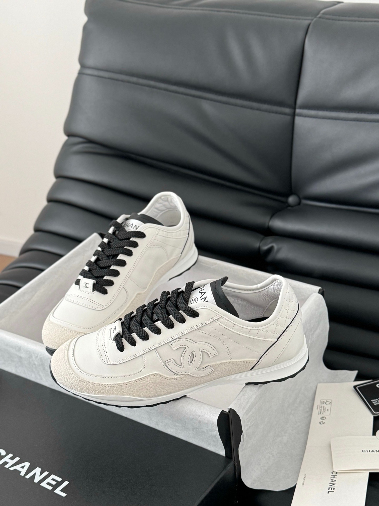 샤넬 25P 신상 트레이닝화