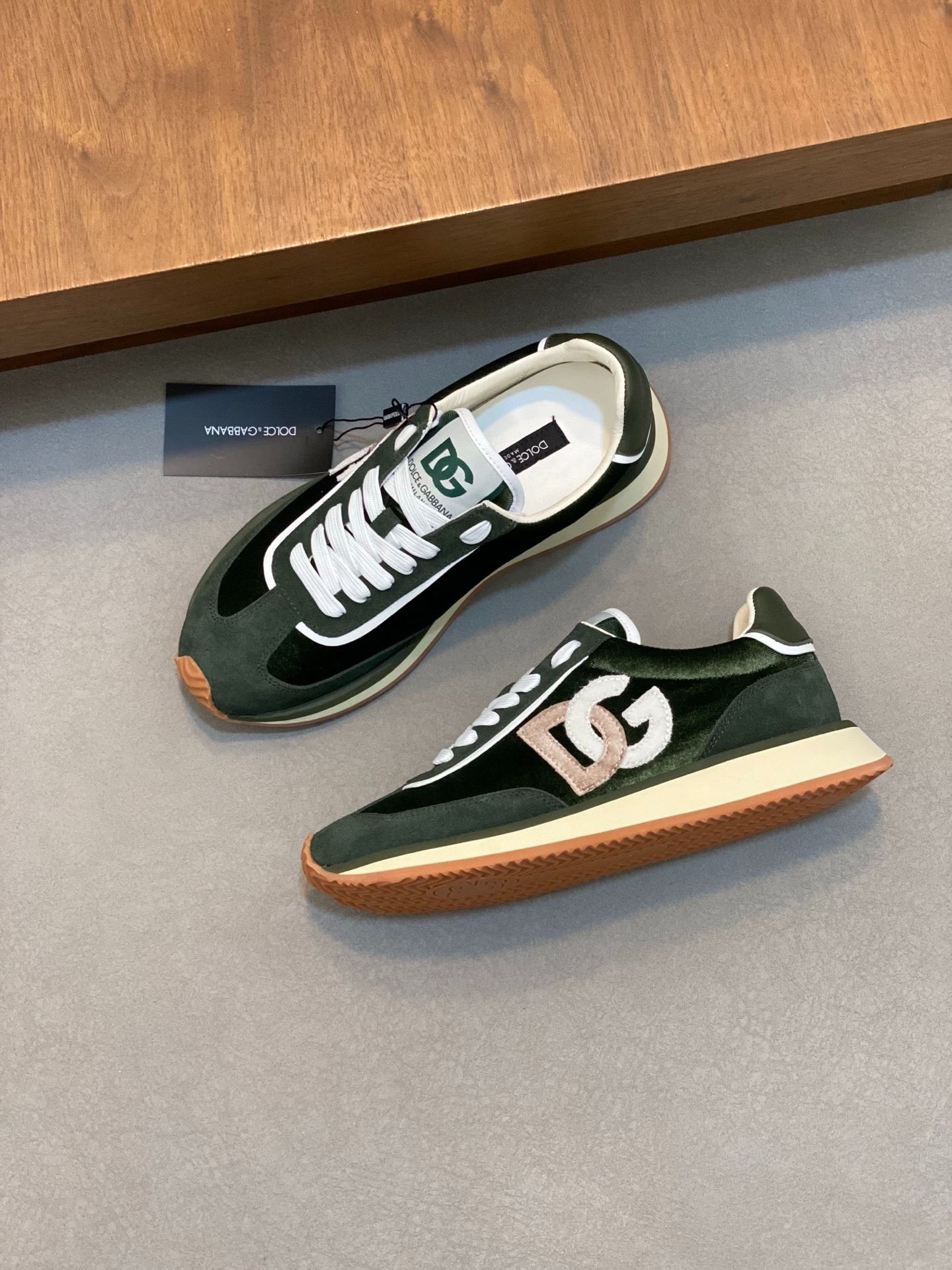 돌*앤가바나 신상 프리미엄 남성용 스니커즈