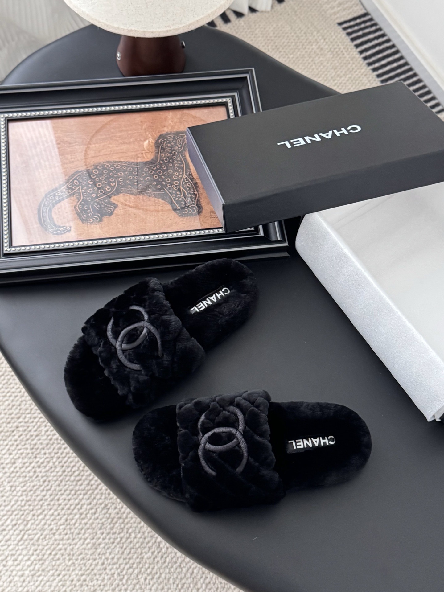 샤넬 25K 신상 털 슬리퍼