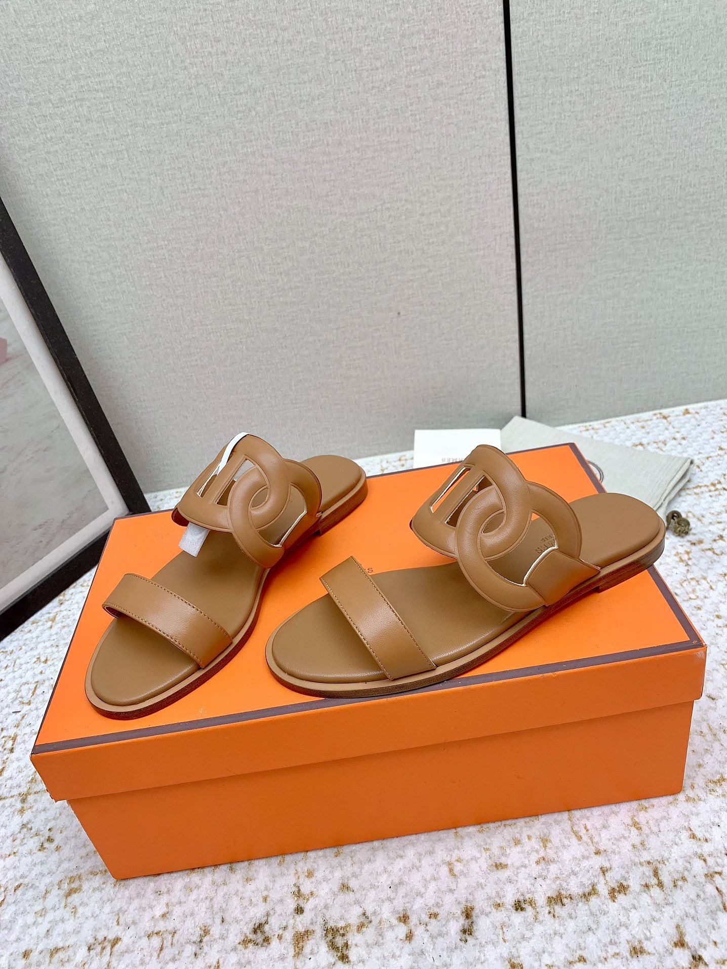 에르메스 2025 여름 신상 슬리퍼