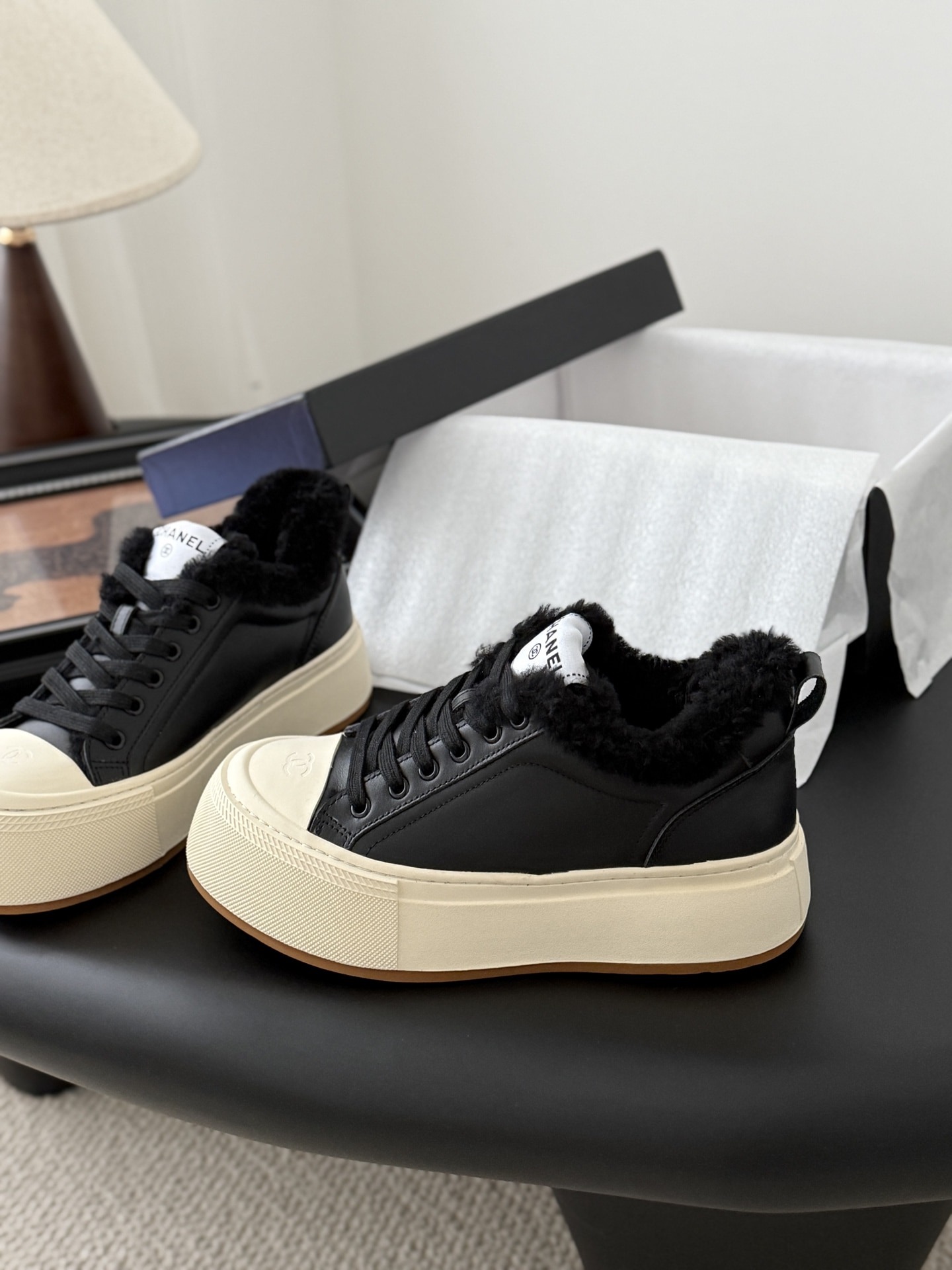 샤넬 프리미엄 퀄리티 통굽 스니커즈