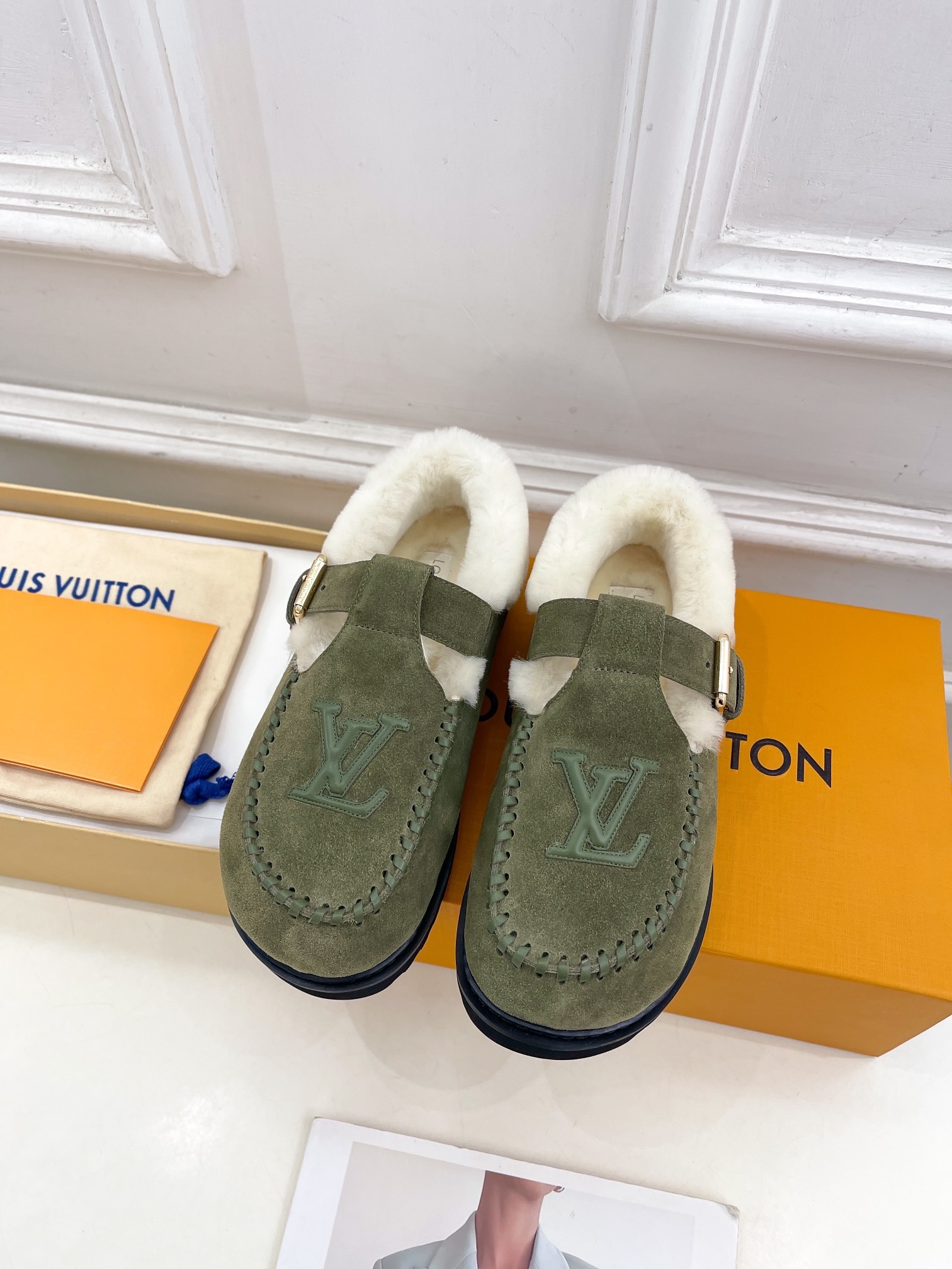 루이비통 25 신상 메리제인 퍼