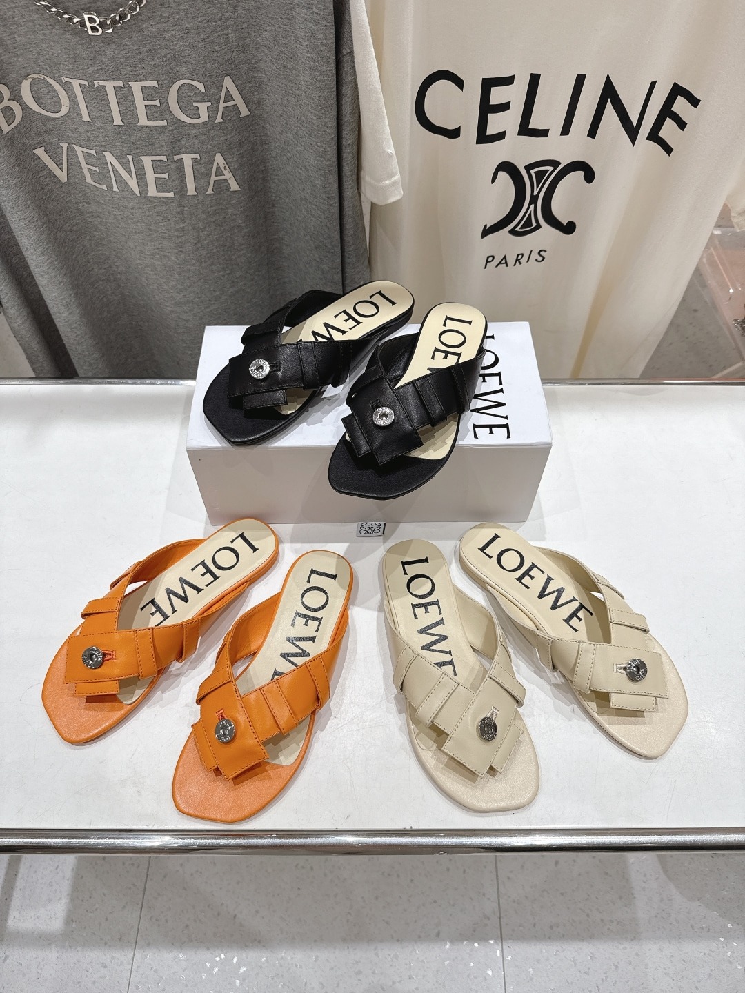 로에베 2025/ss 신상 플랫 조리