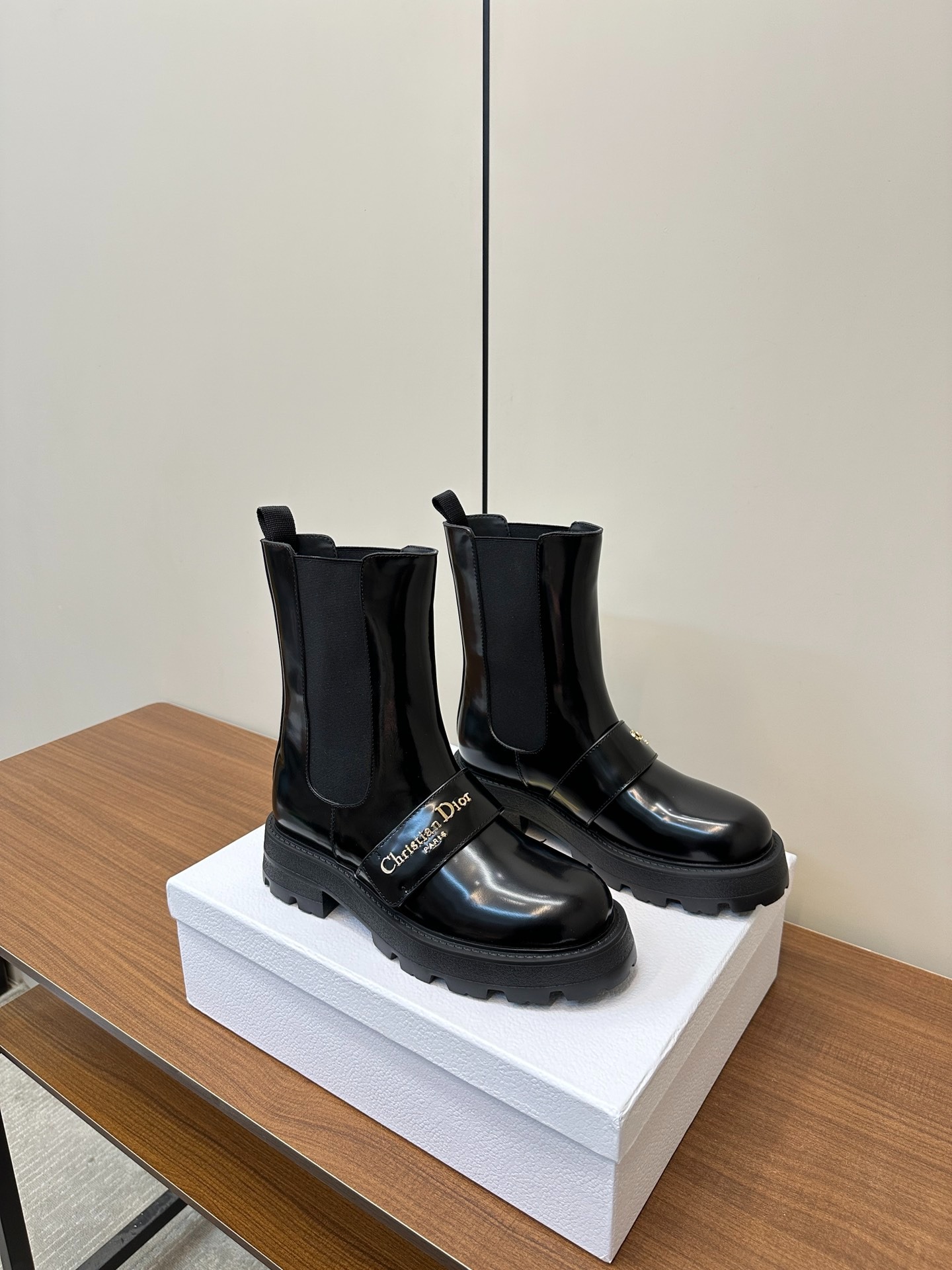 디올 25ss 신상 첼시 부츠