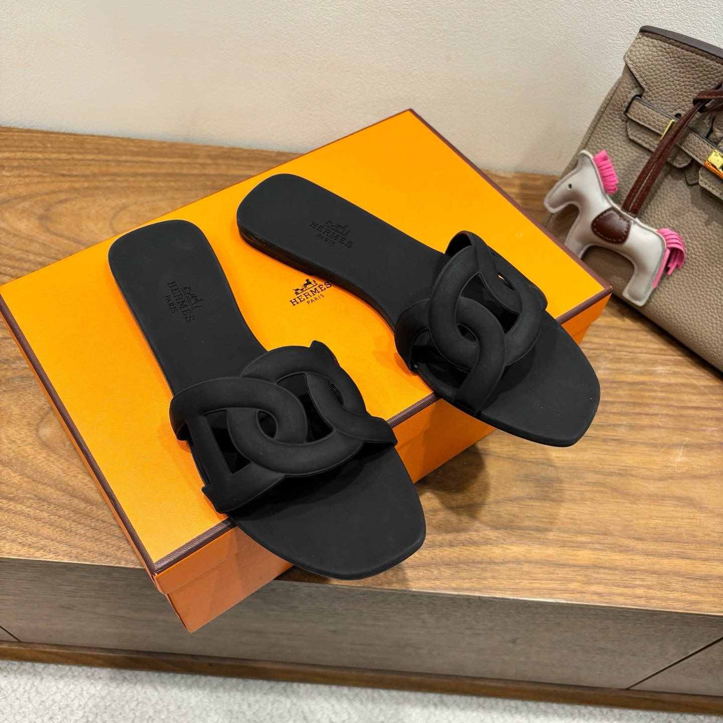에르메스 2025 신상 슬리퍼