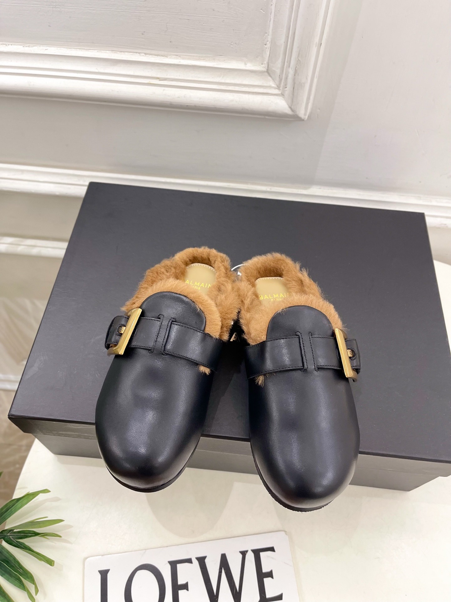 발망 25 신상 클래식 버클 세미 슬리퍼