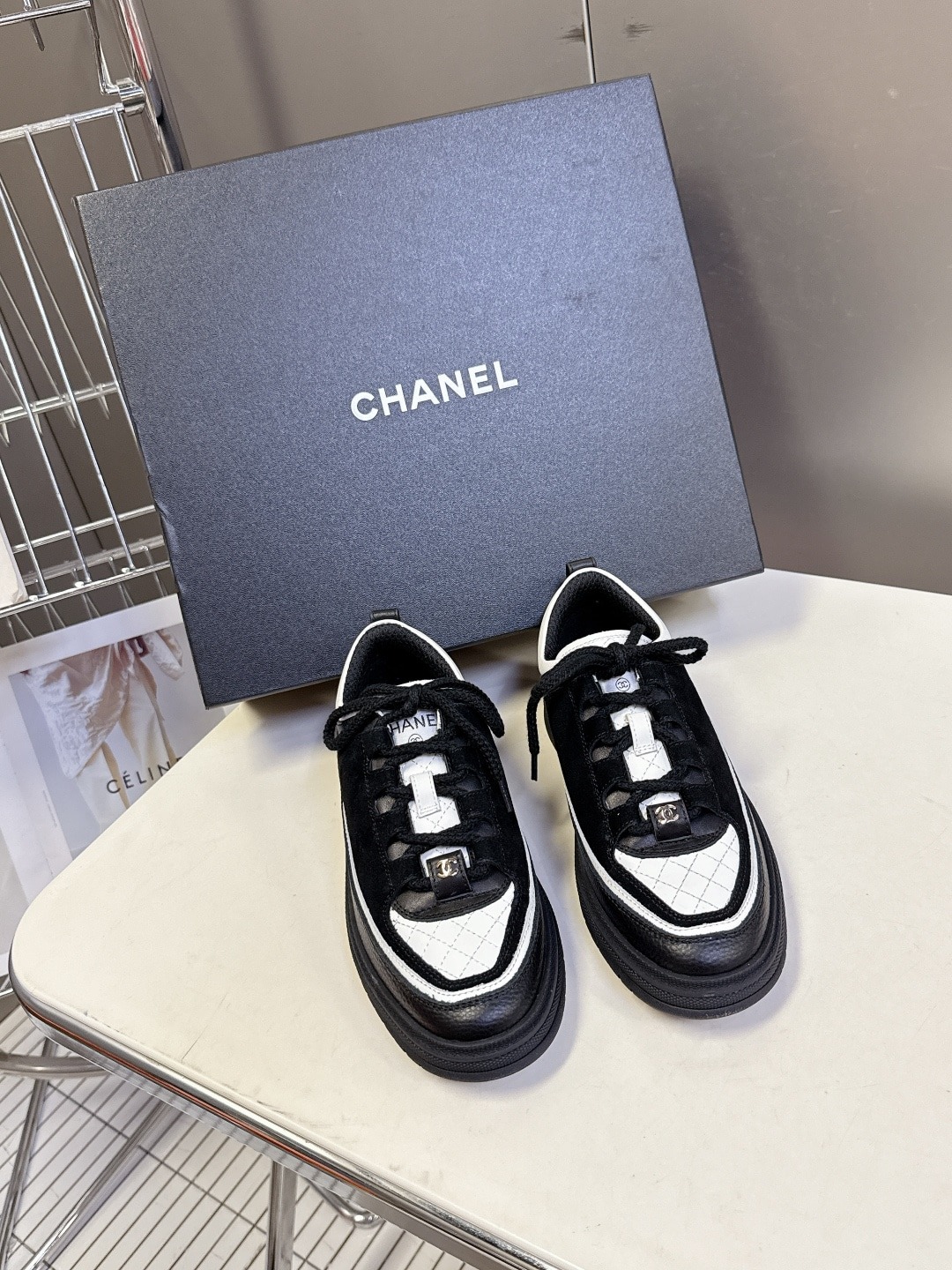 샤넬 25C 신상 스니커즈