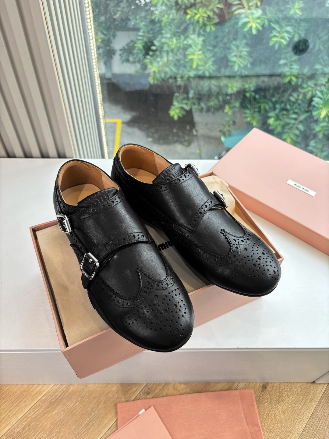 미우미우 25FW 덱슈즈 스틸레토 로퍼