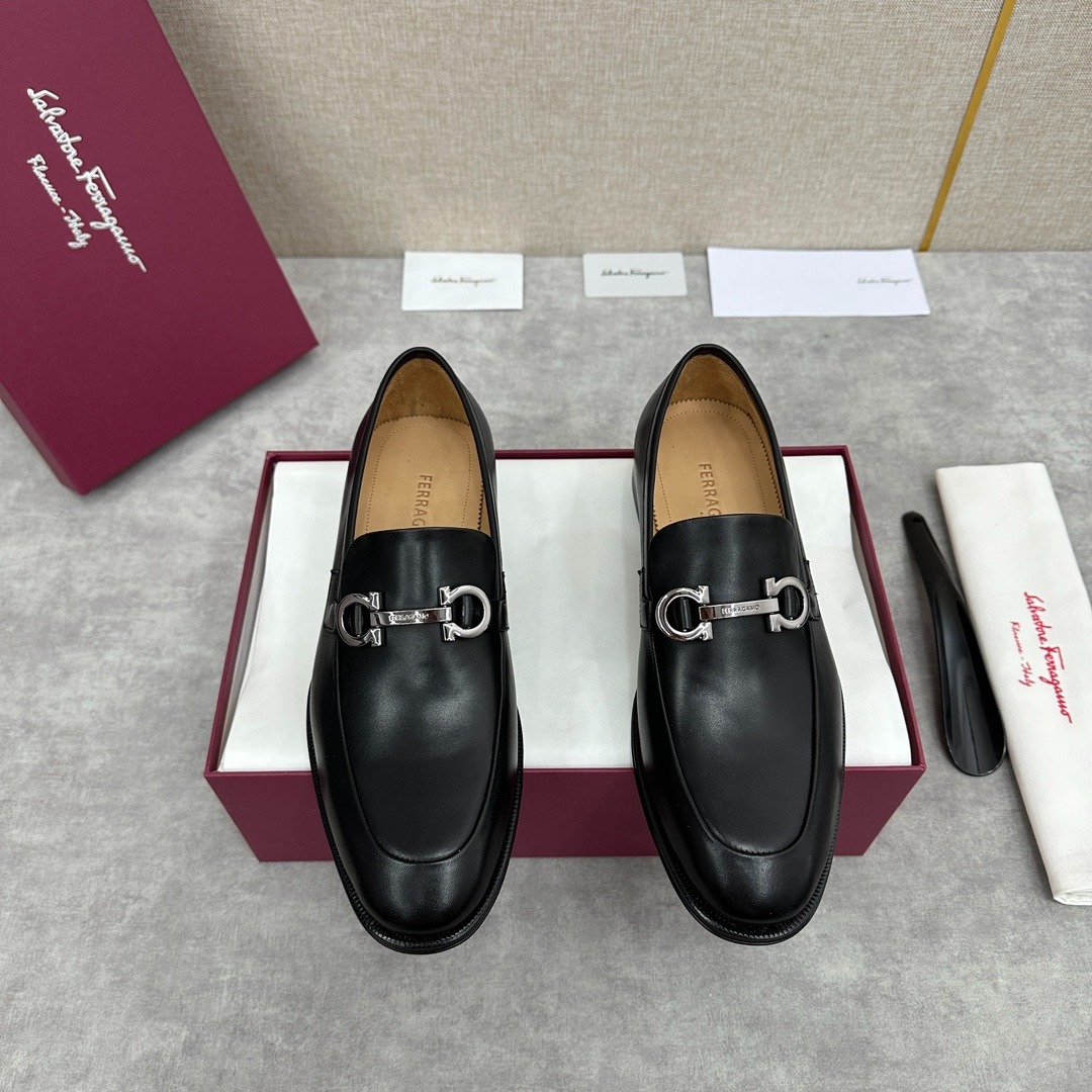 페라가모 간치니 오너먼트 모카신